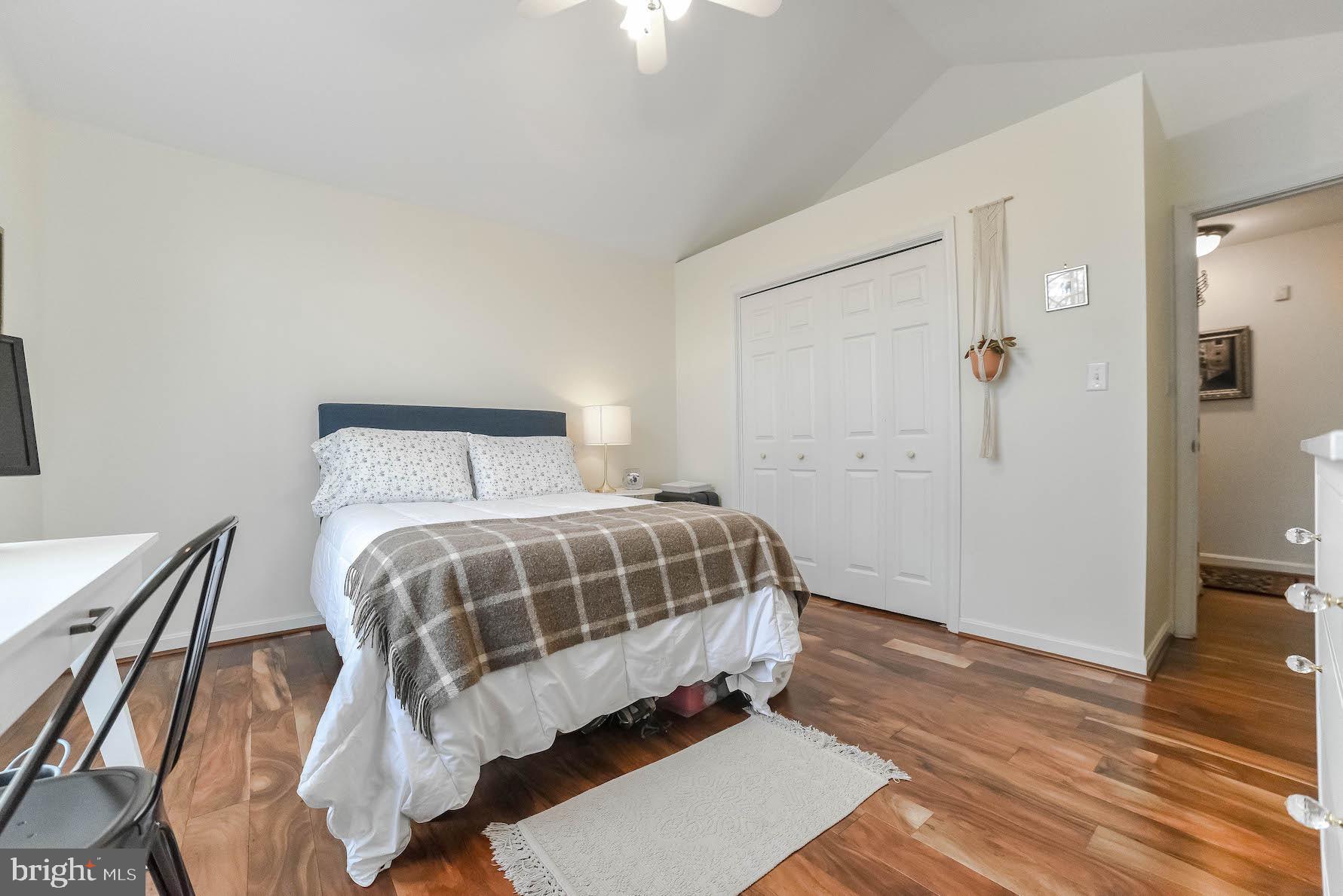 QUEEN TREE LANDING - Residential