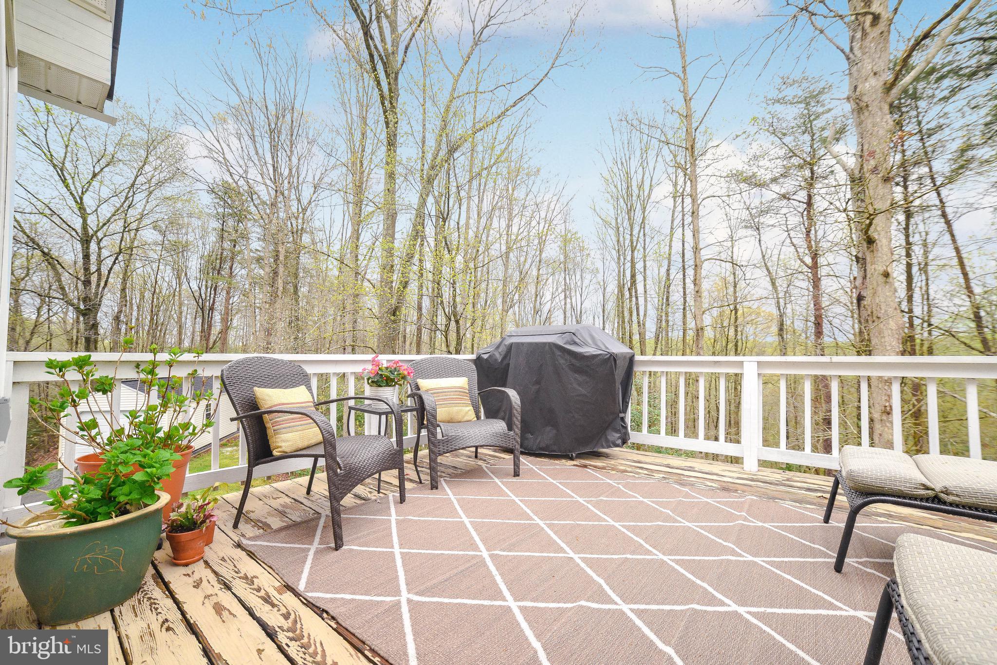 QUEEN TREE LANDING - Residential