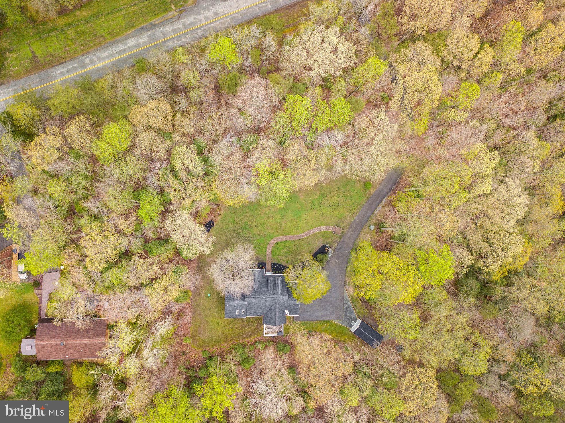 QUEEN TREE LANDING - Residential