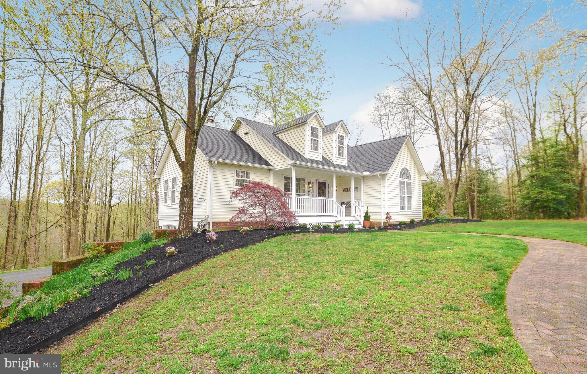 QUEEN TREE LANDING - Residential