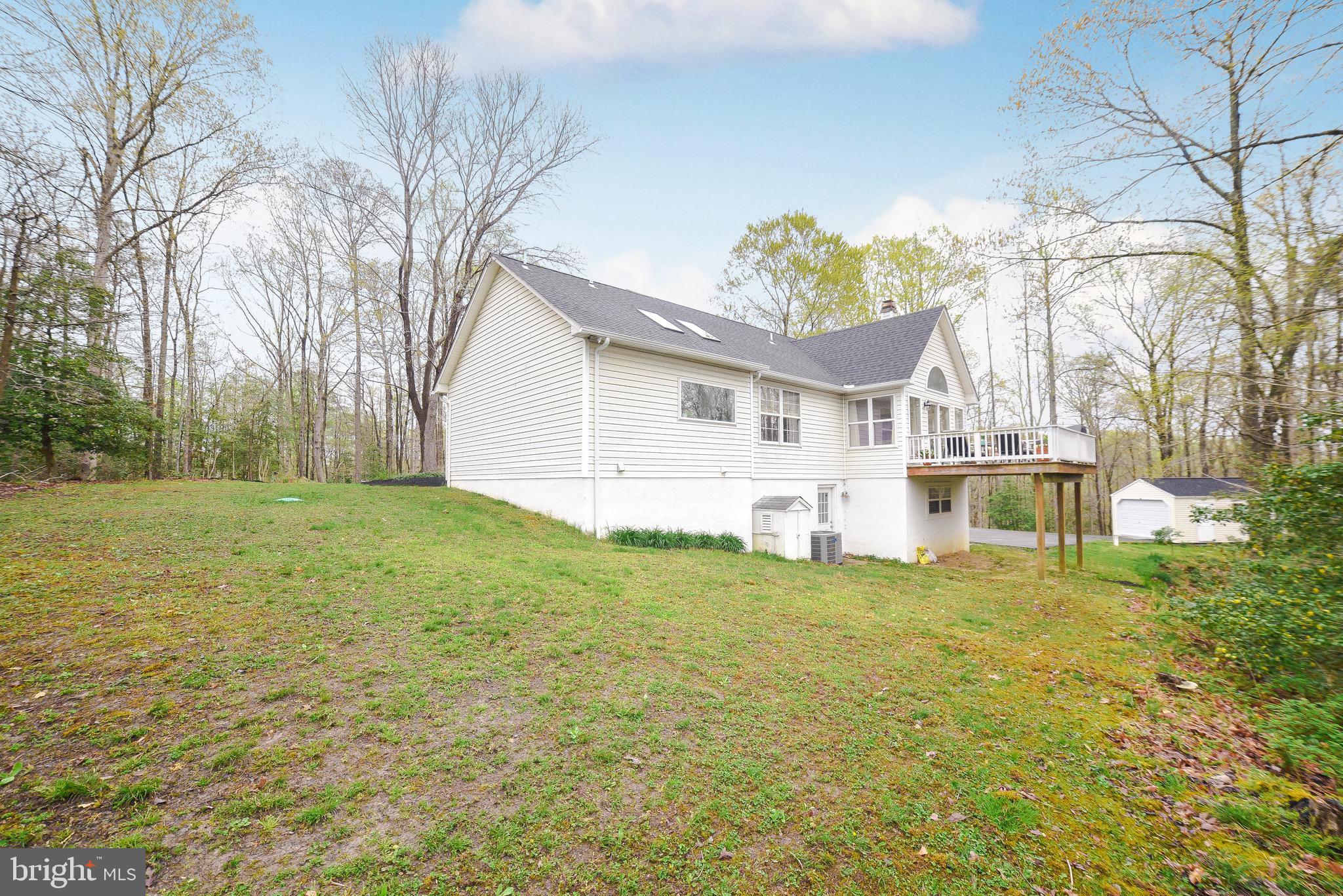 QUEEN TREE LANDING - Residential