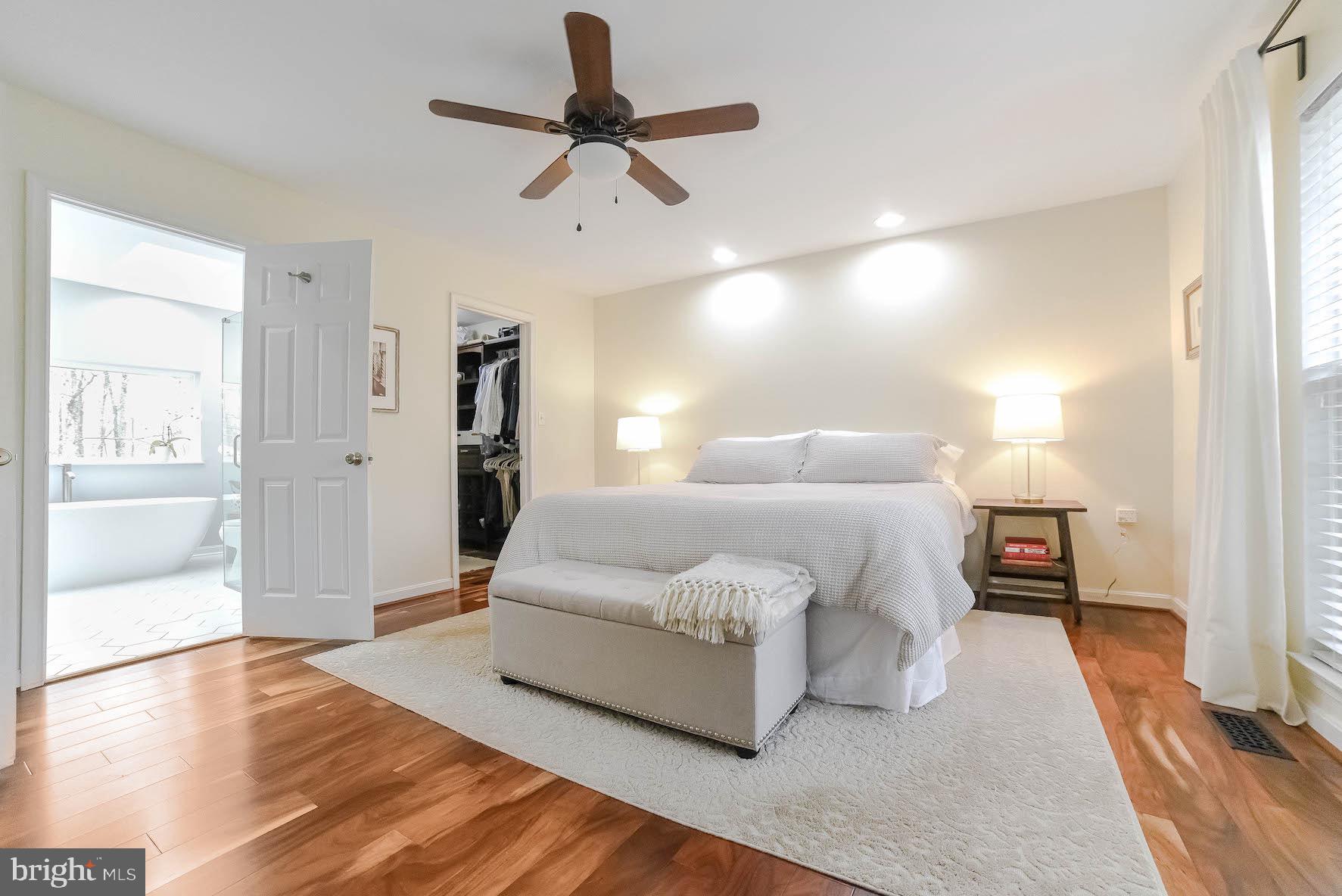 QUEEN TREE LANDING - Residential