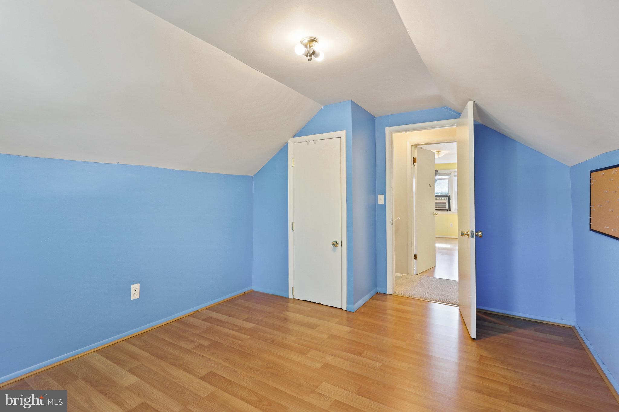 PARKVILLE HEIGHTS - Residential