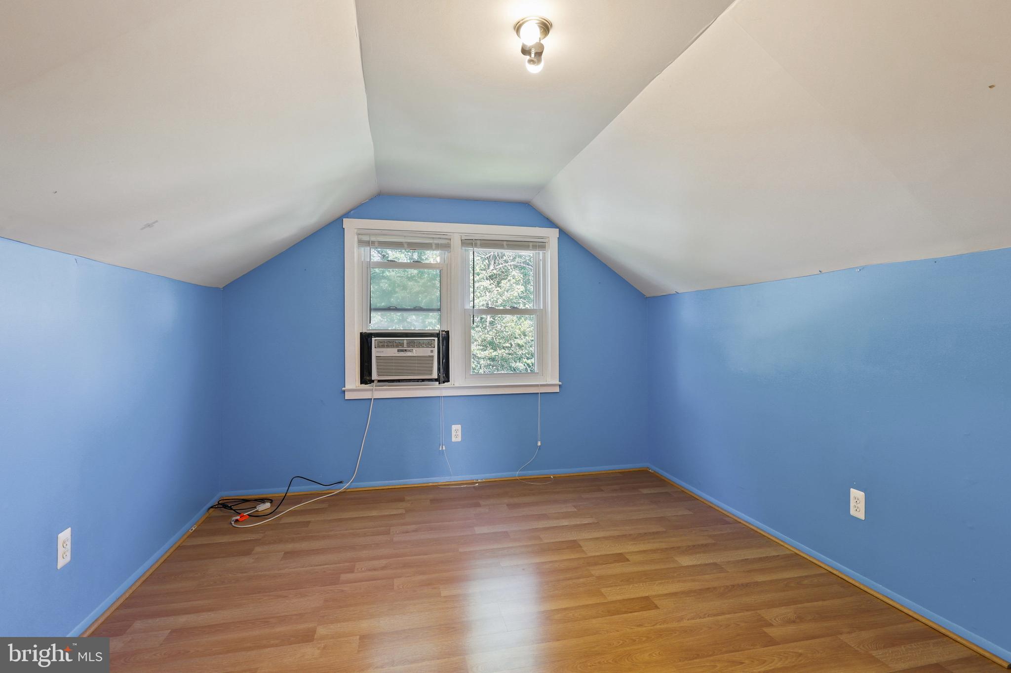 PARKVILLE HEIGHTS - Residential