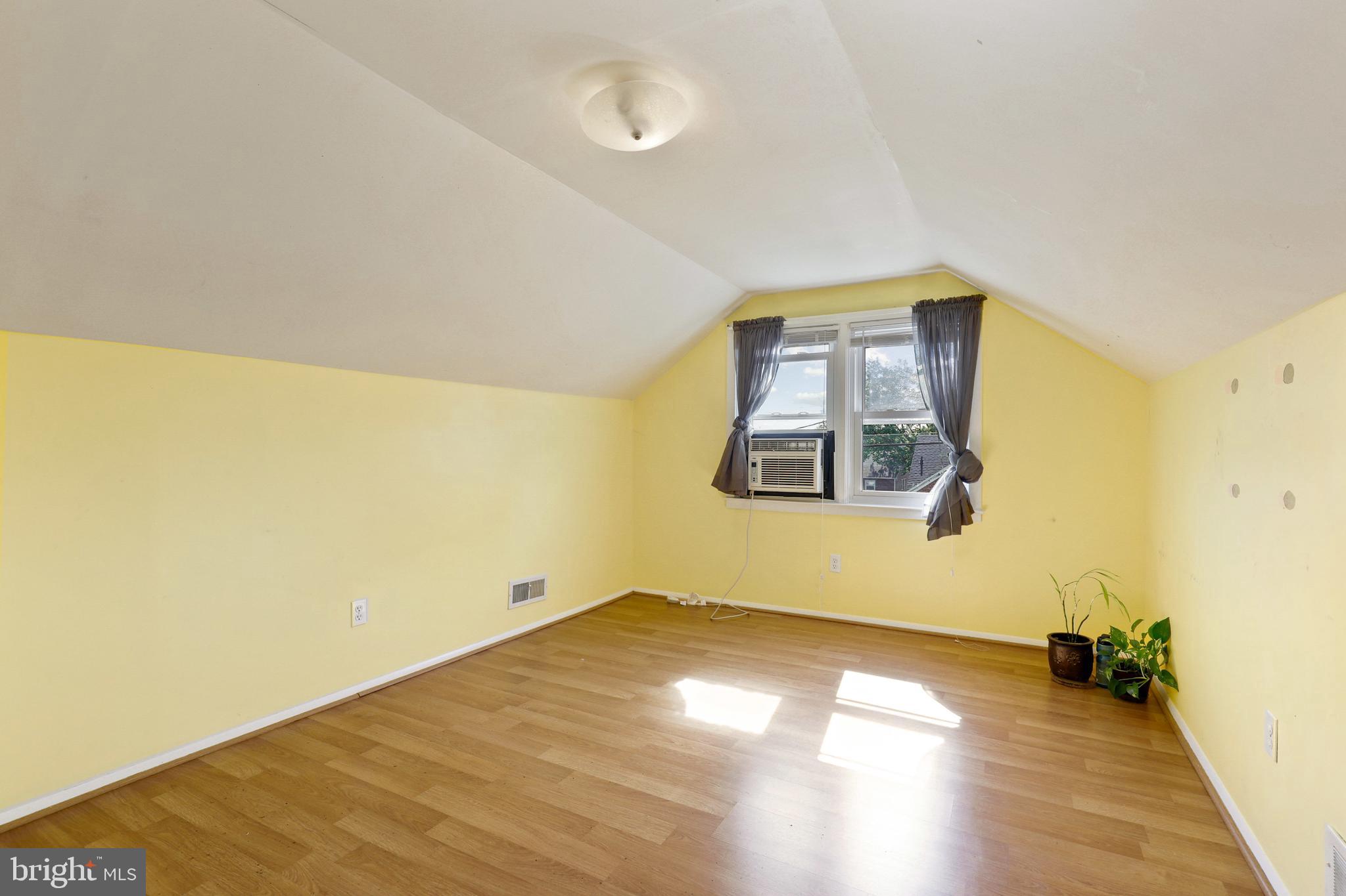 PARKVILLE HEIGHTS - Residential