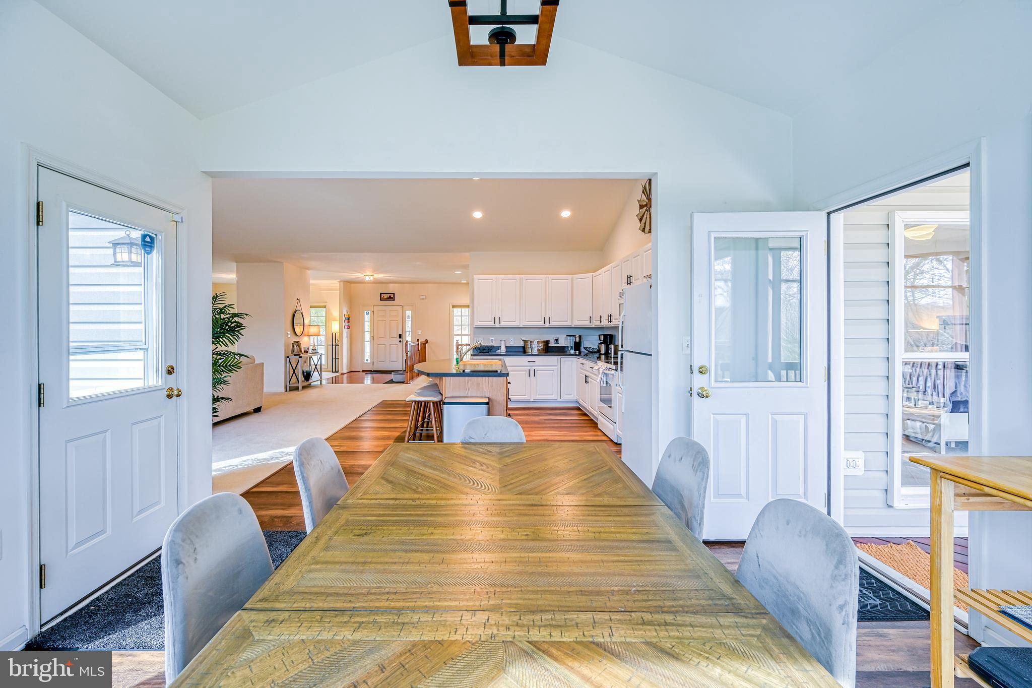 LAKEWOOD LANDING - Residential