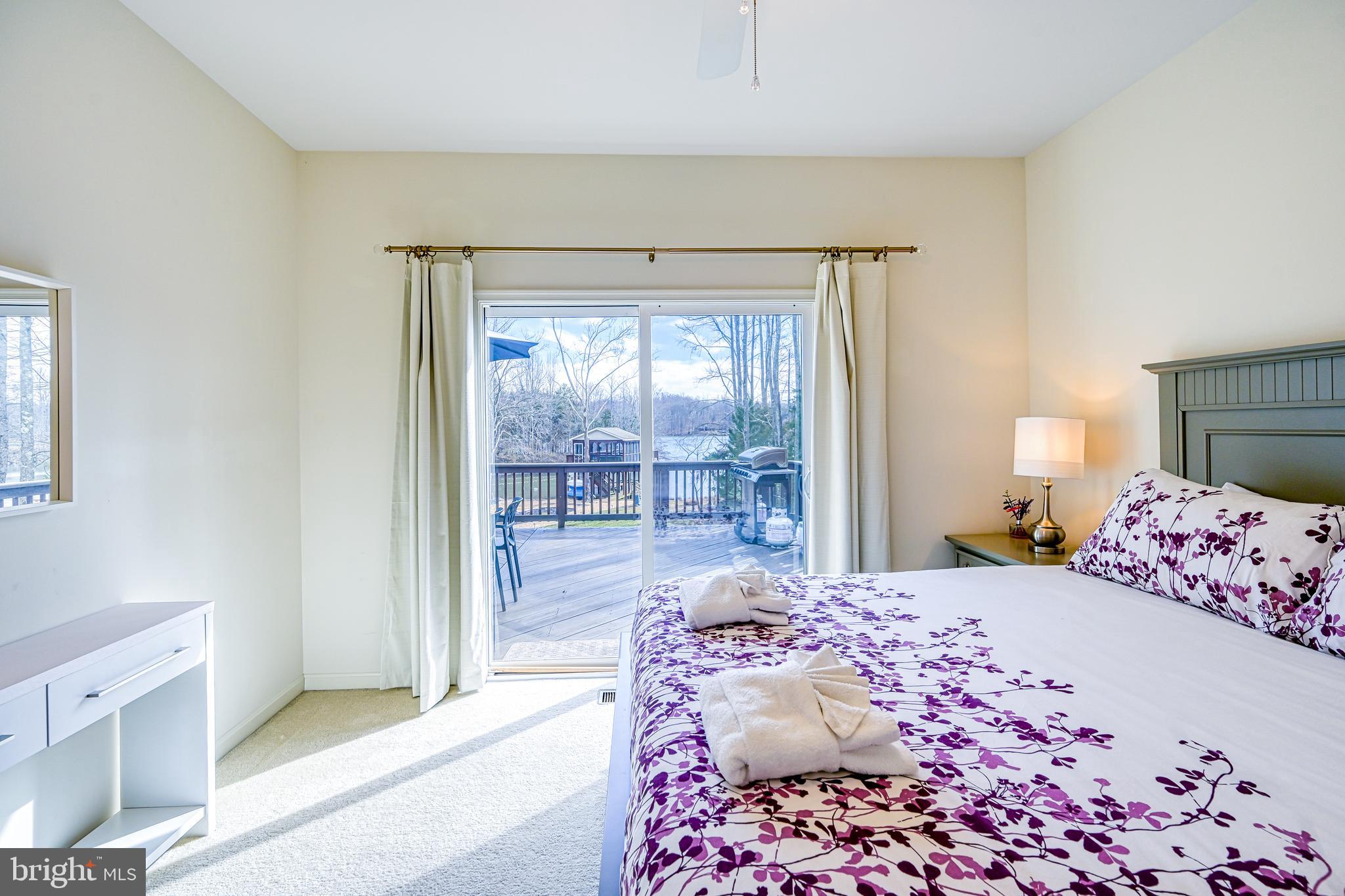 LAKEWOOD LANDING - Residential