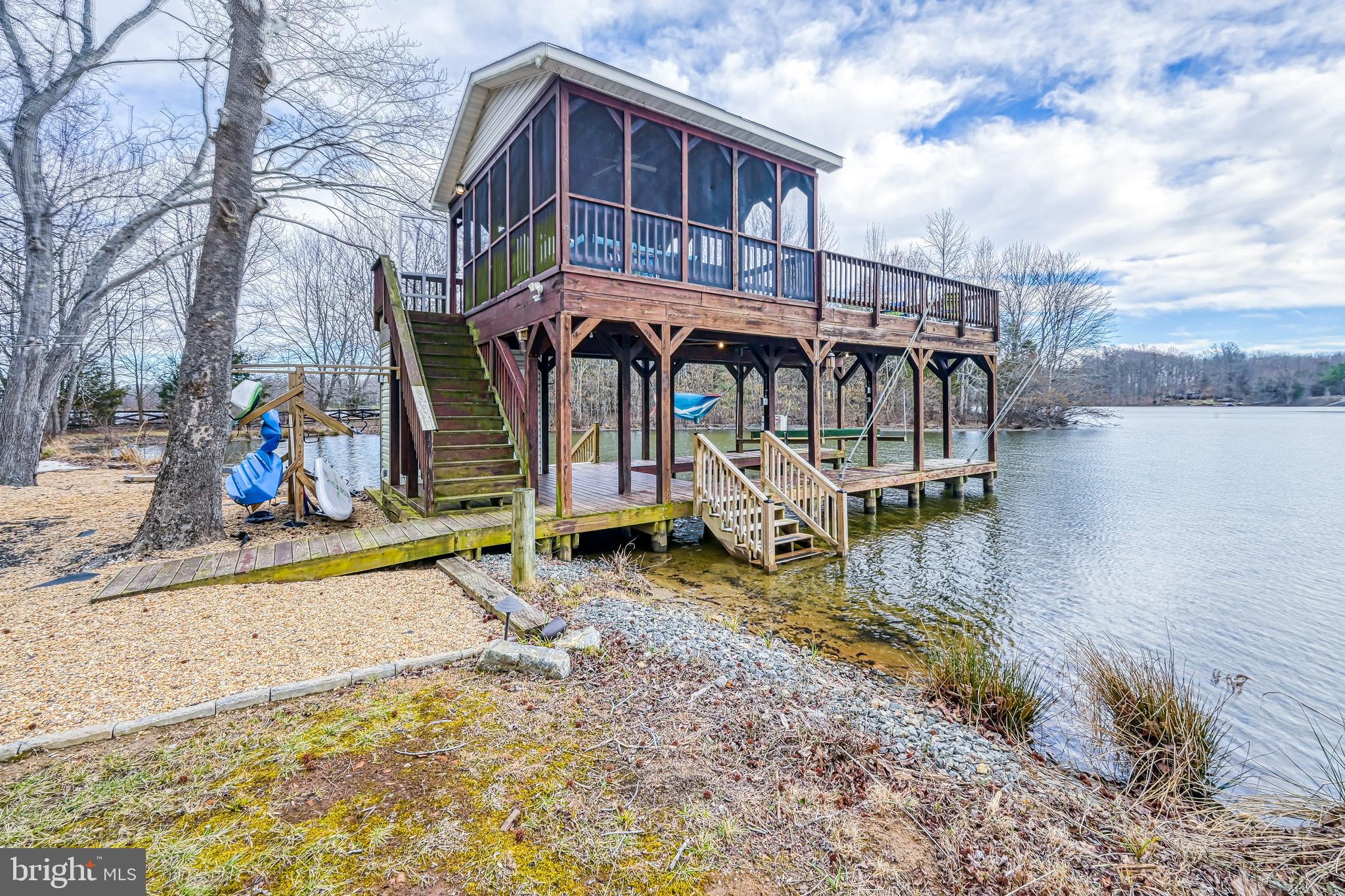 LAKEWOOD LANDING - Residential