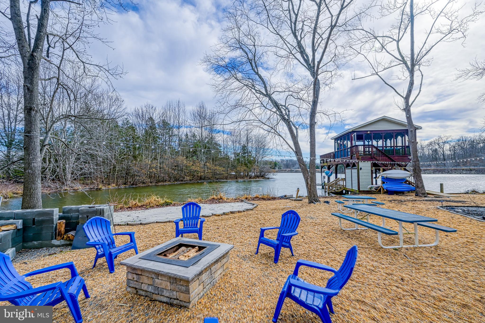 LAKEWOOD LANDING - Residential