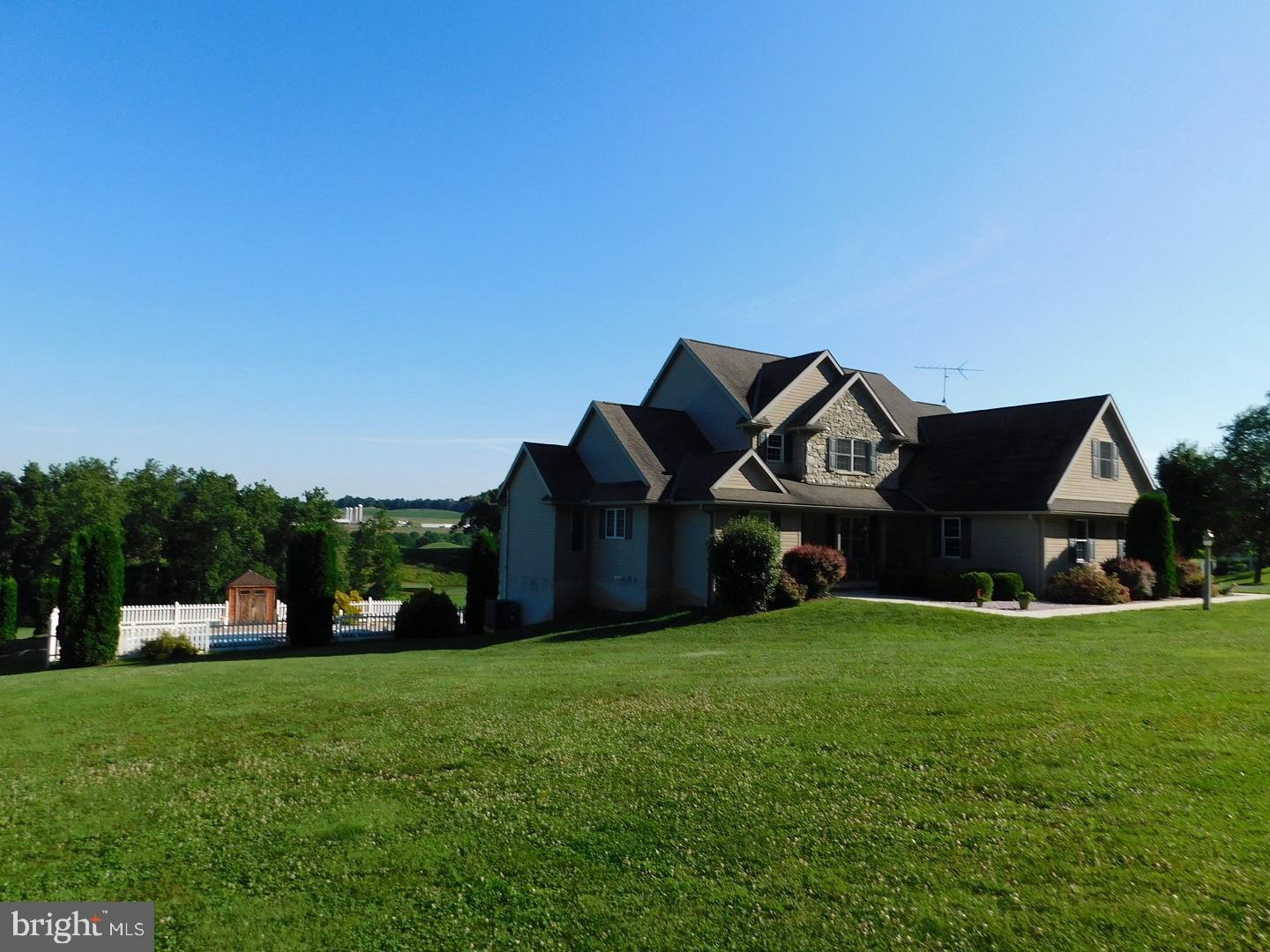 PILGRIMS OAK - Residential