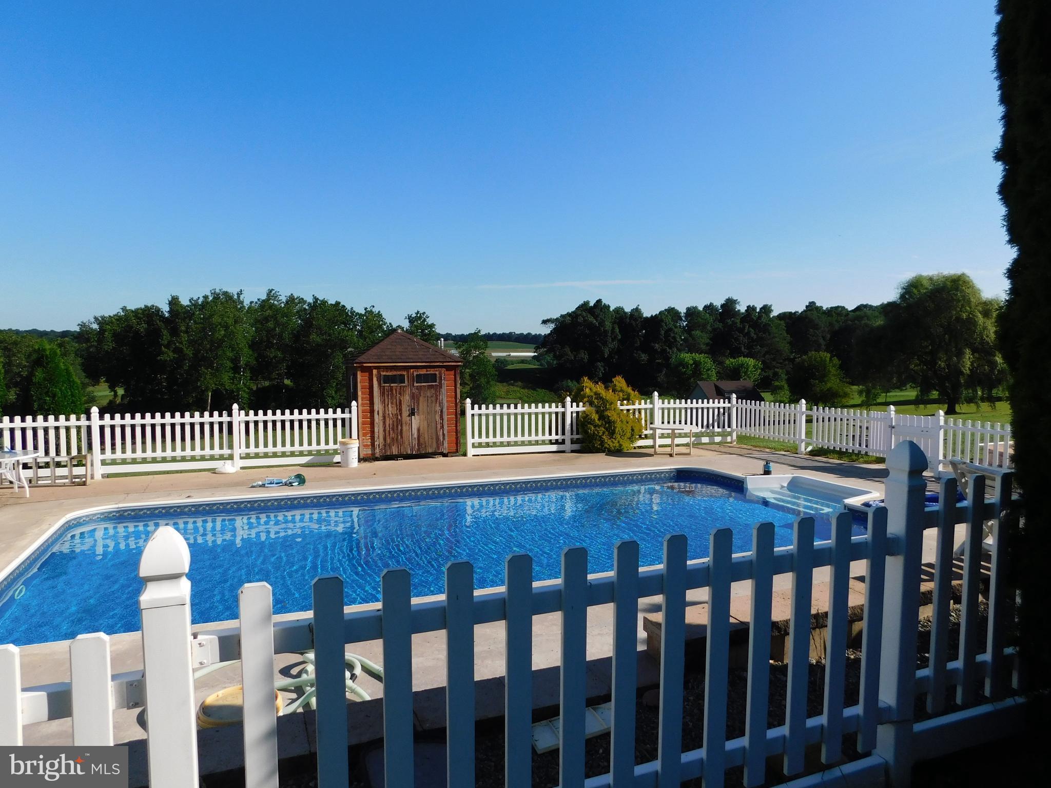 PILGRIMS OAK - Residential