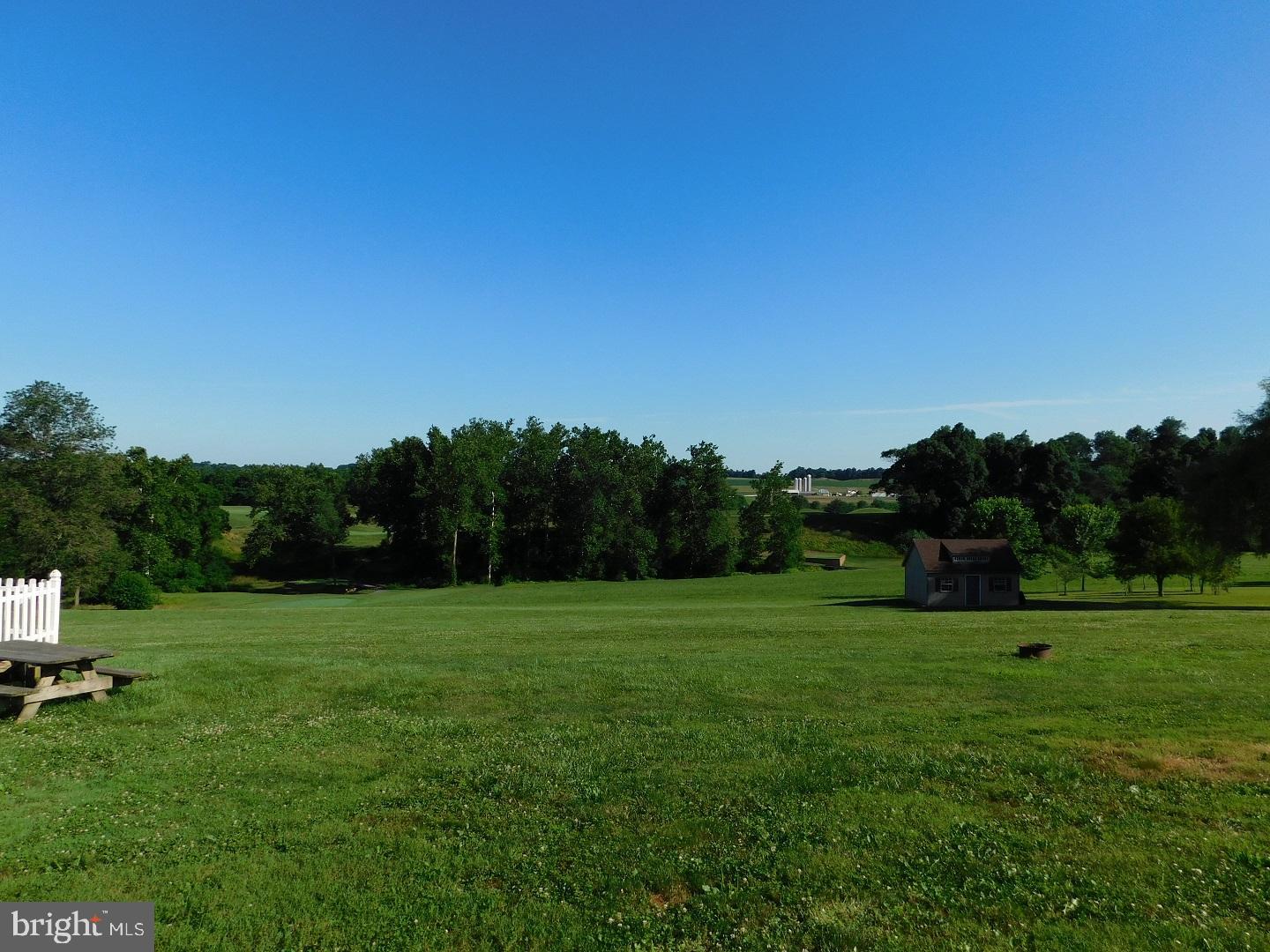 PILGRIMS OAK - Residential