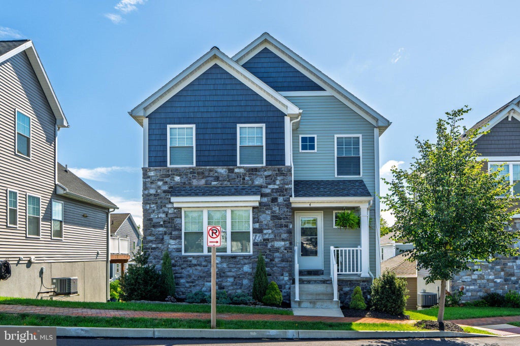 Photo of 4 Pacific Boulevard, EPHRATA, PA 17522 (MLS # PALA2094376)