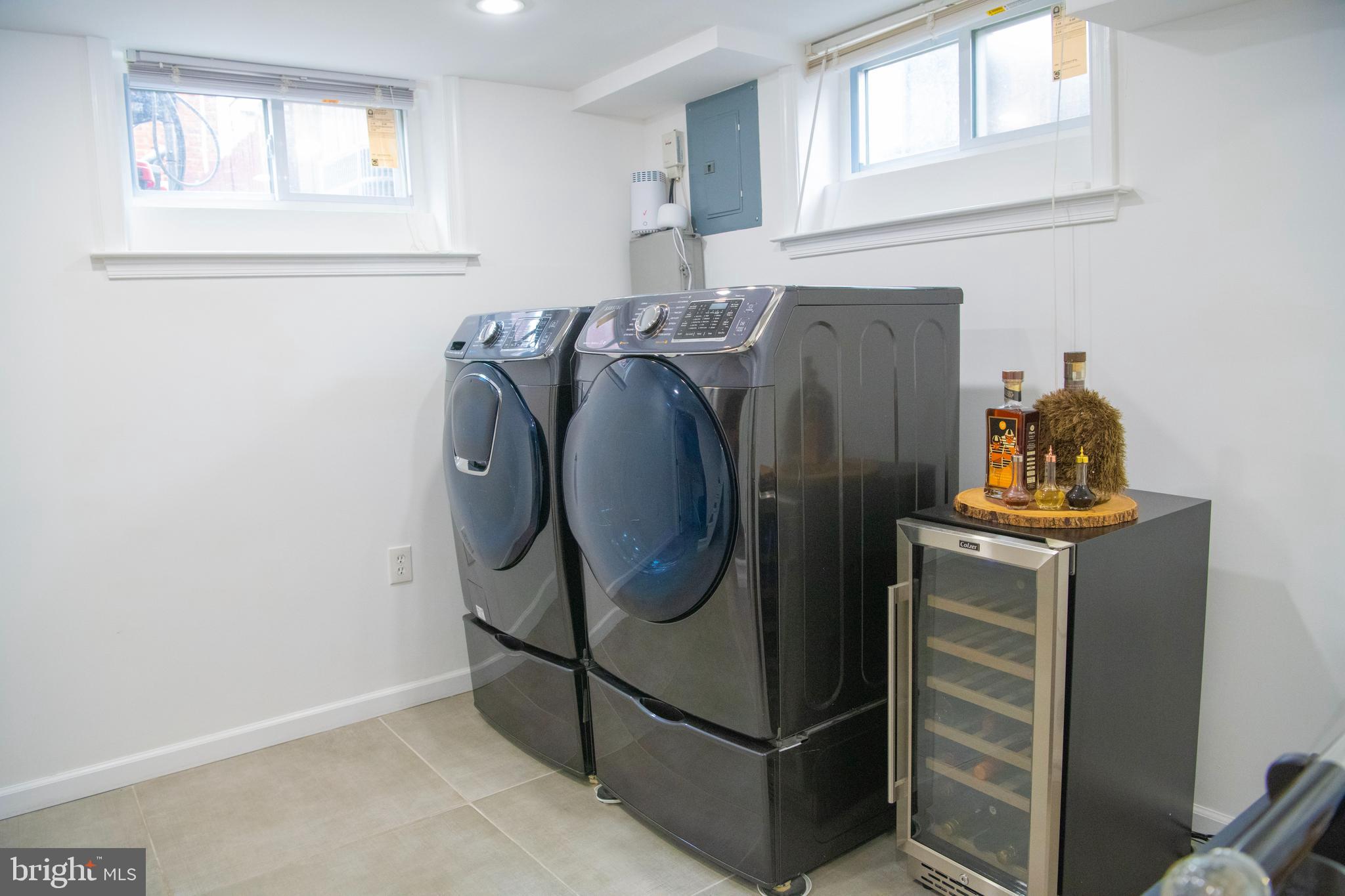 LONG BRANCH PARK - Residential Lease