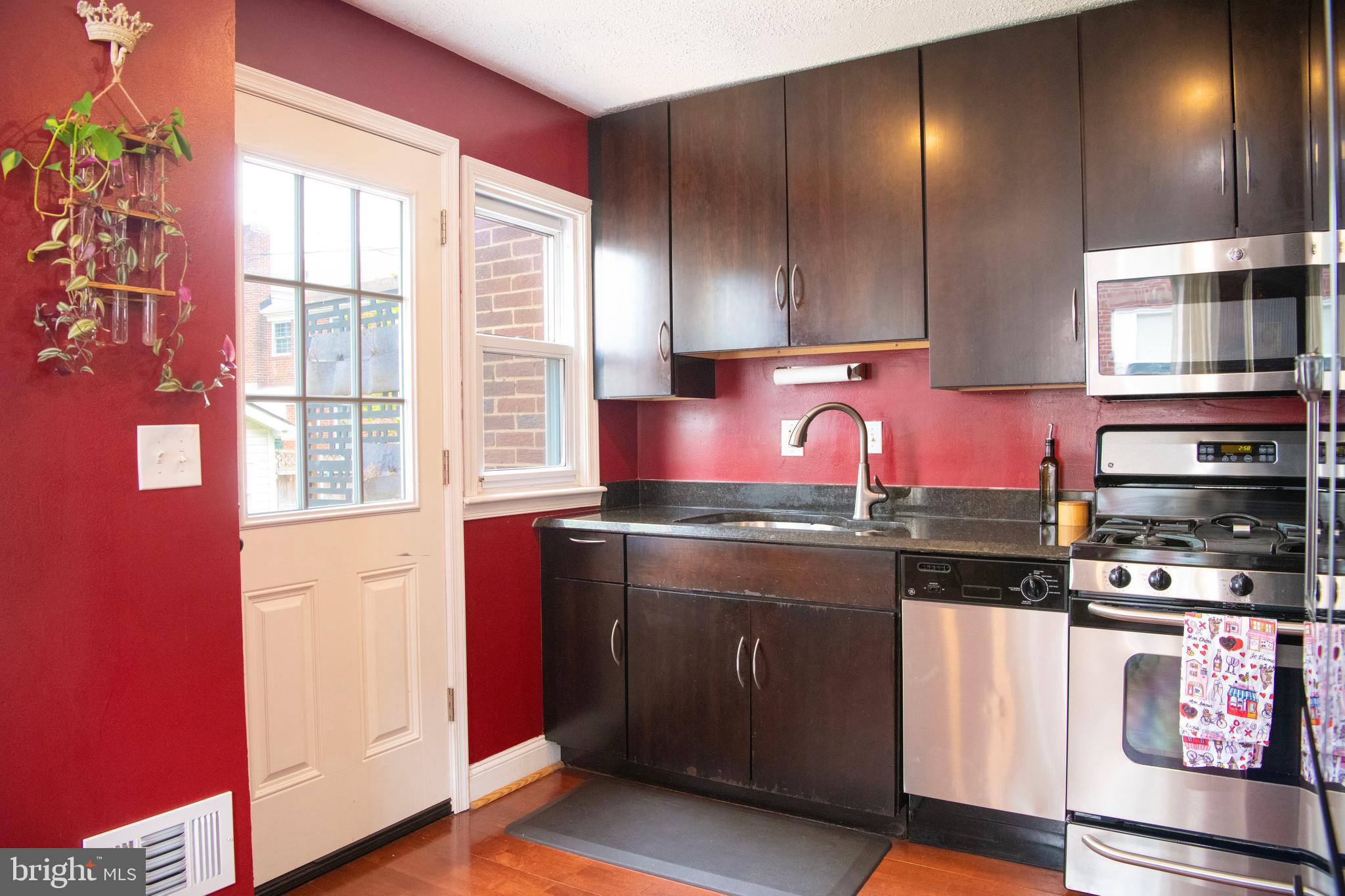 LONG BRANCH PARK - Residential Lease