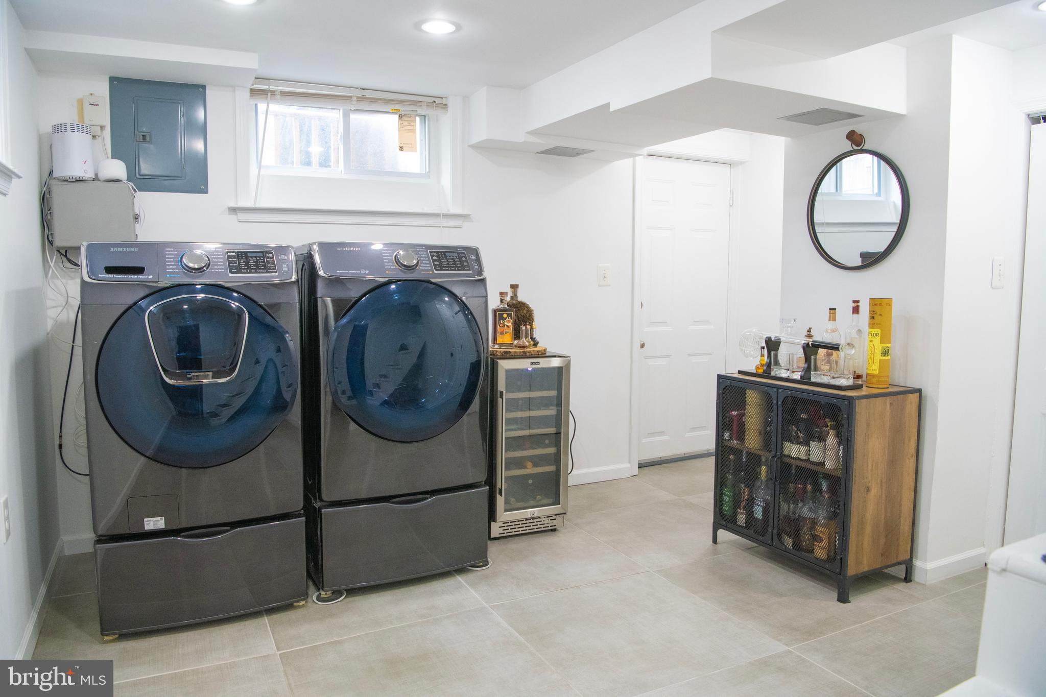 LONG BRANCH PARK - Residential Lease