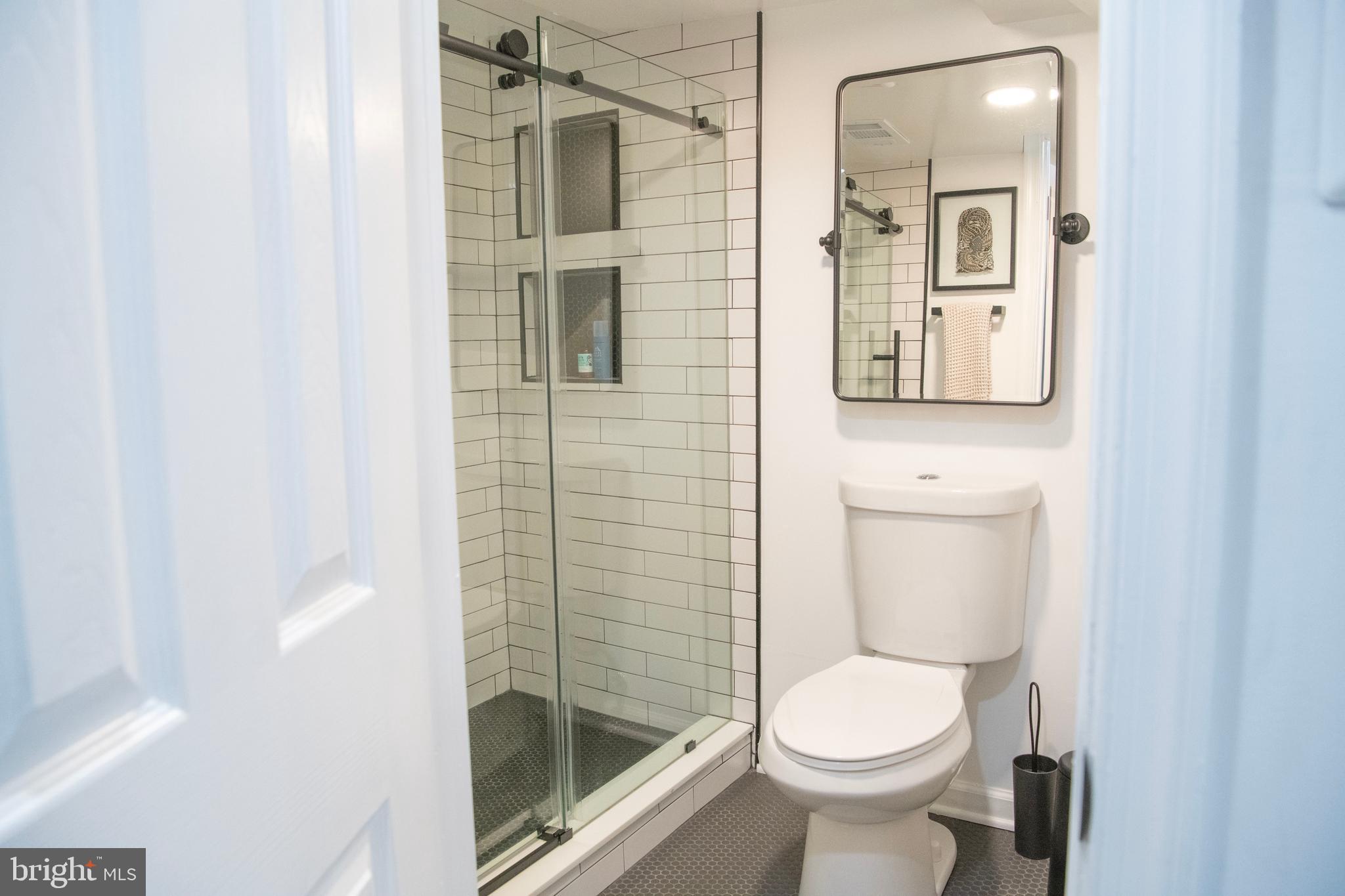 LONG BRANCH PARK - Residential Lease