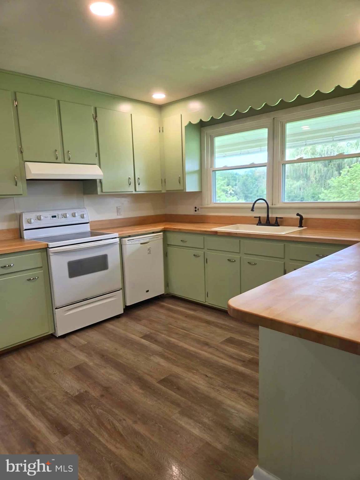 12588 OLD PEN MAR ROAD N 12
