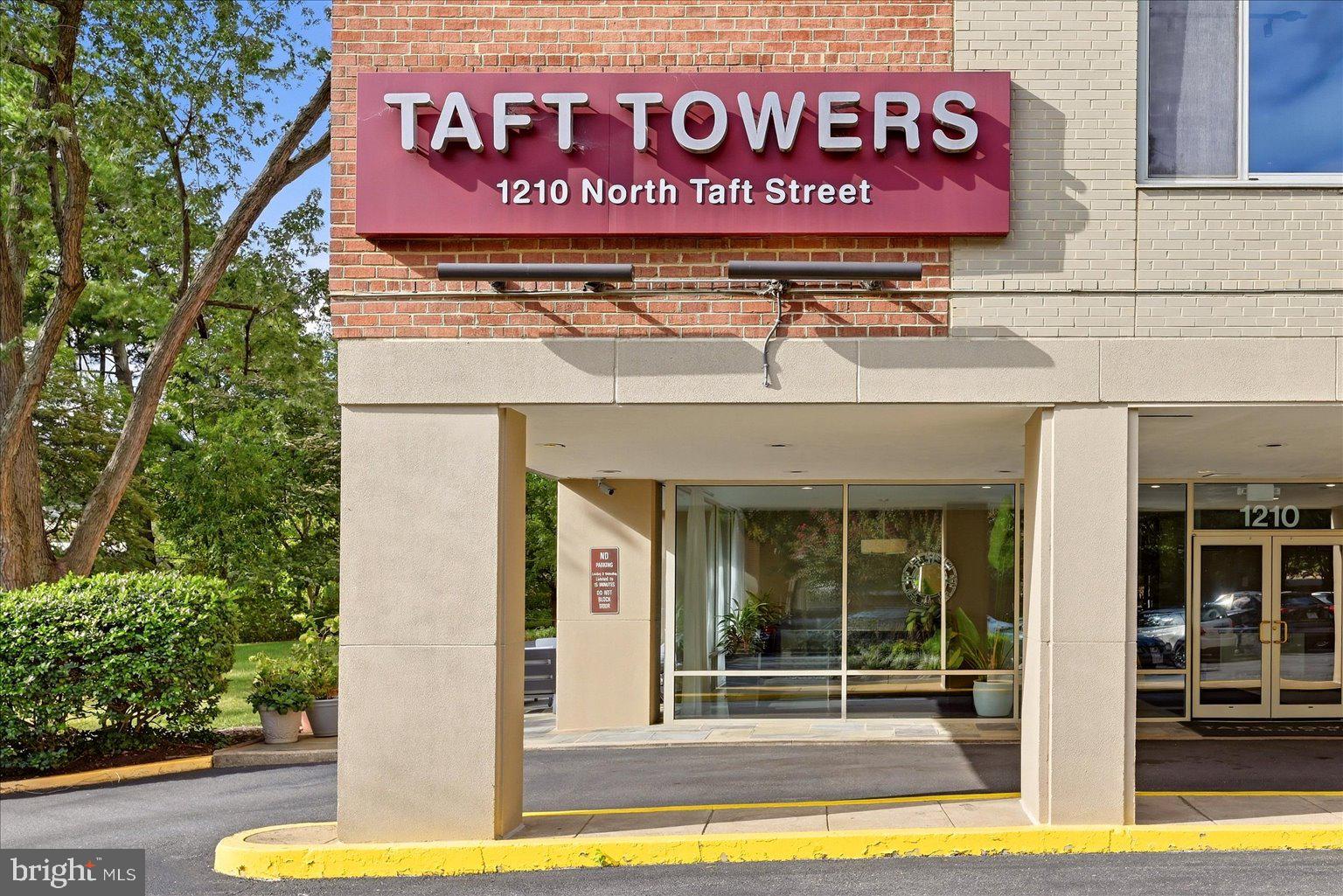 1210 N TAFT STREET 811