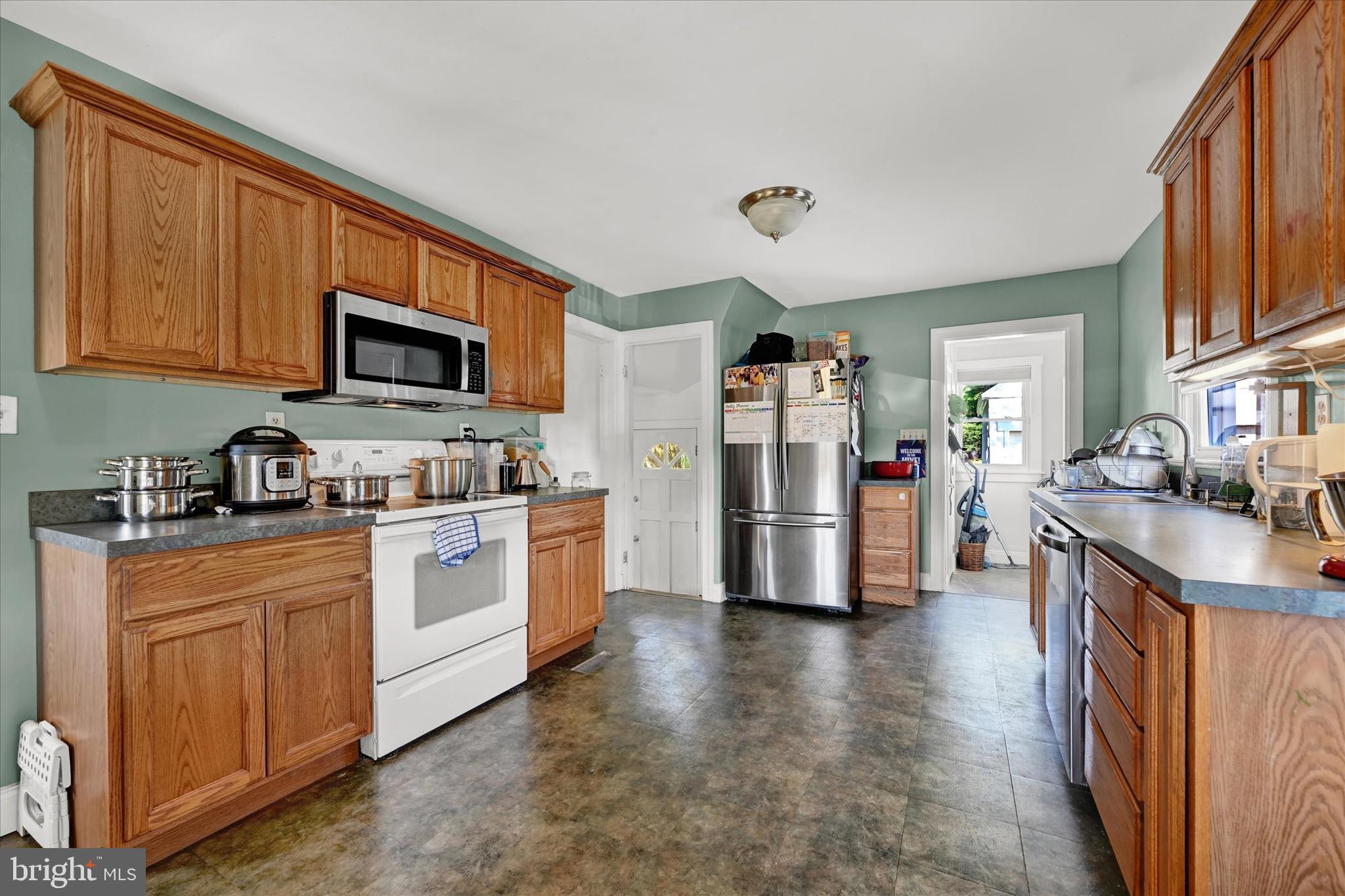 LONG GREEN - Residential