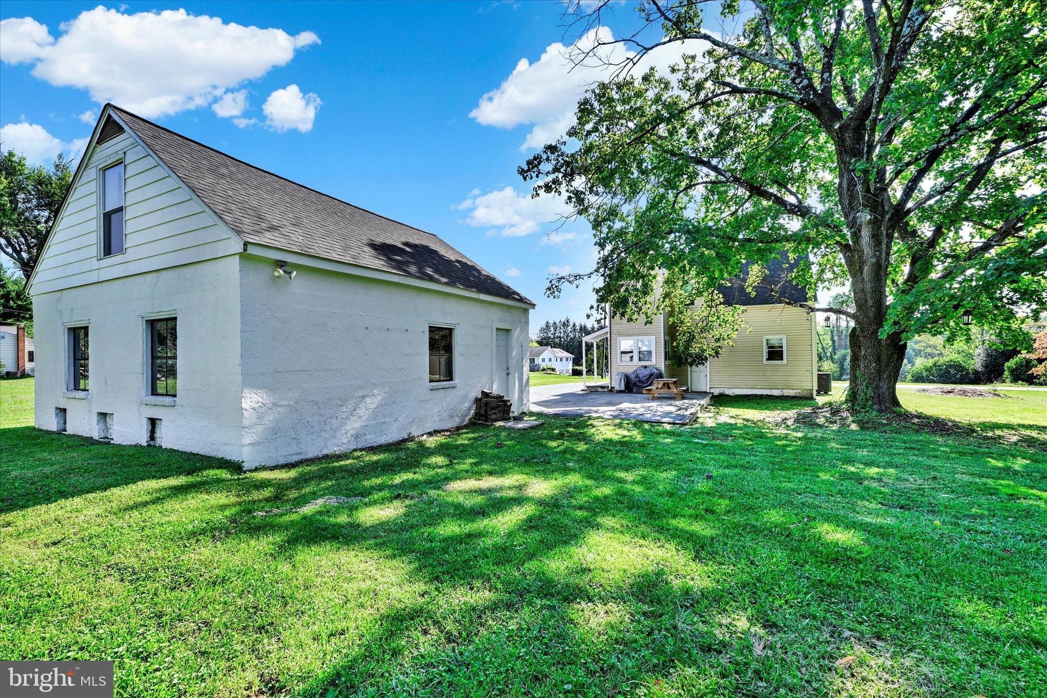 LONG GREEN - Residential