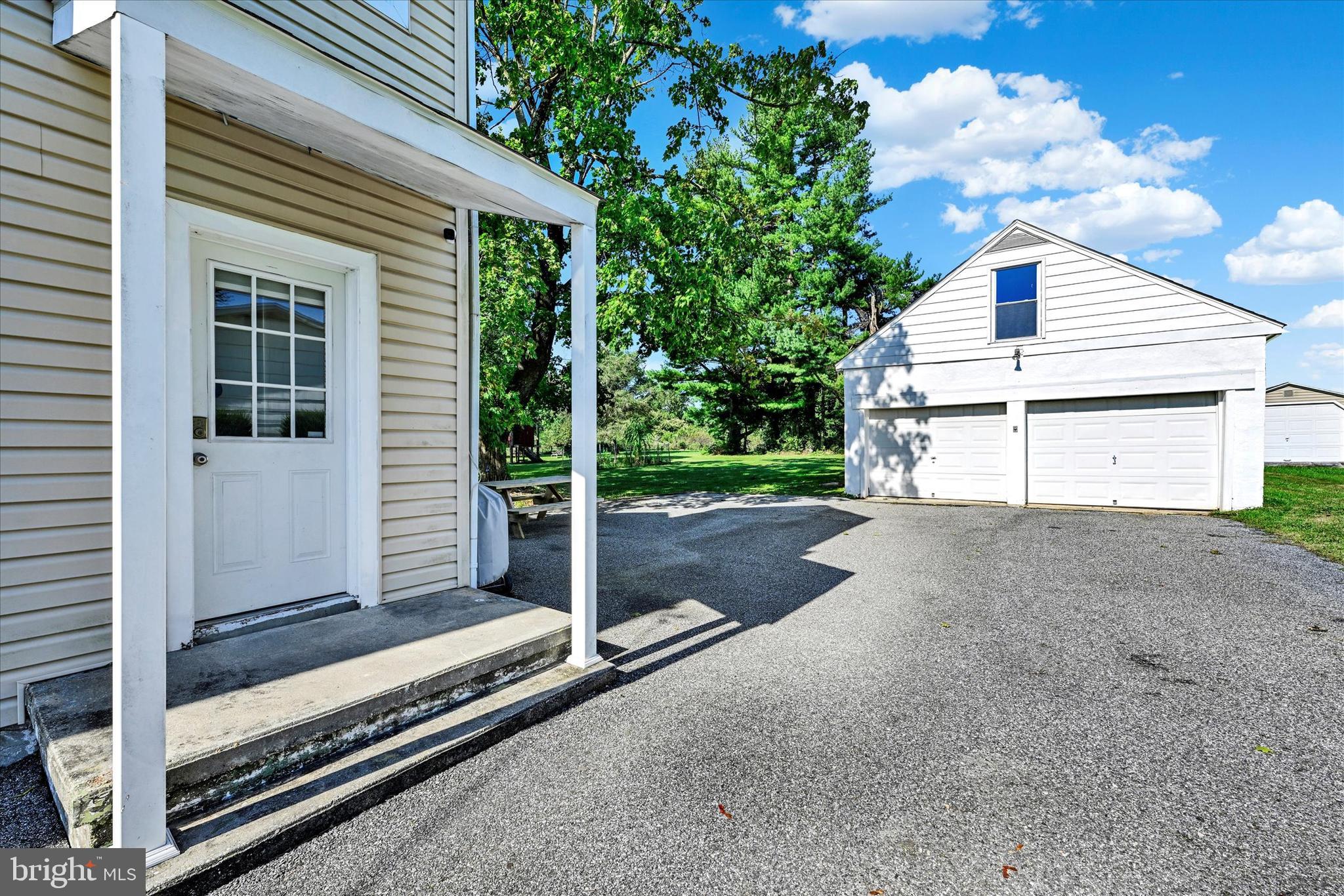 LONG GREEN - Residential
