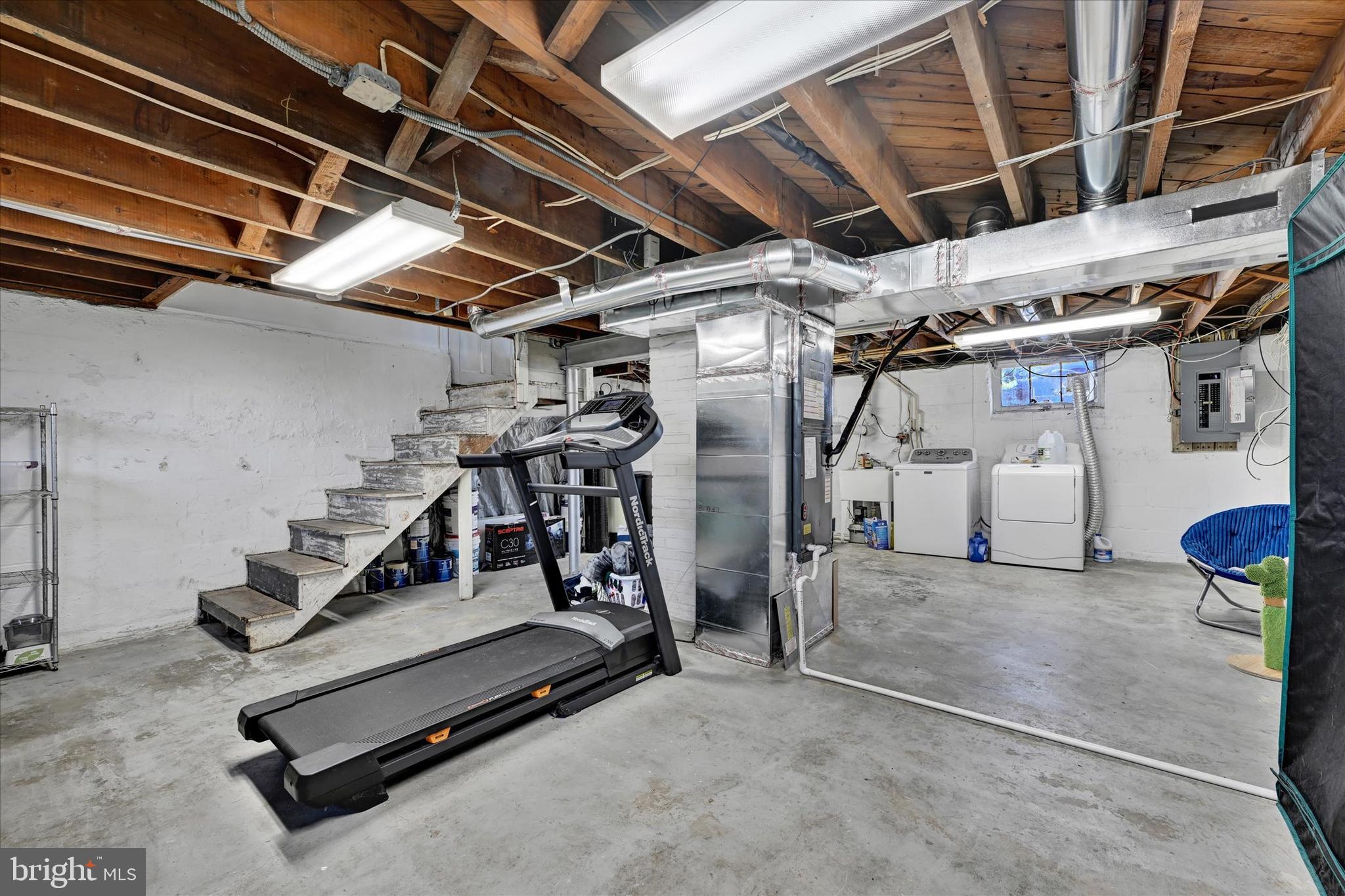 LONG GREEN - Residential