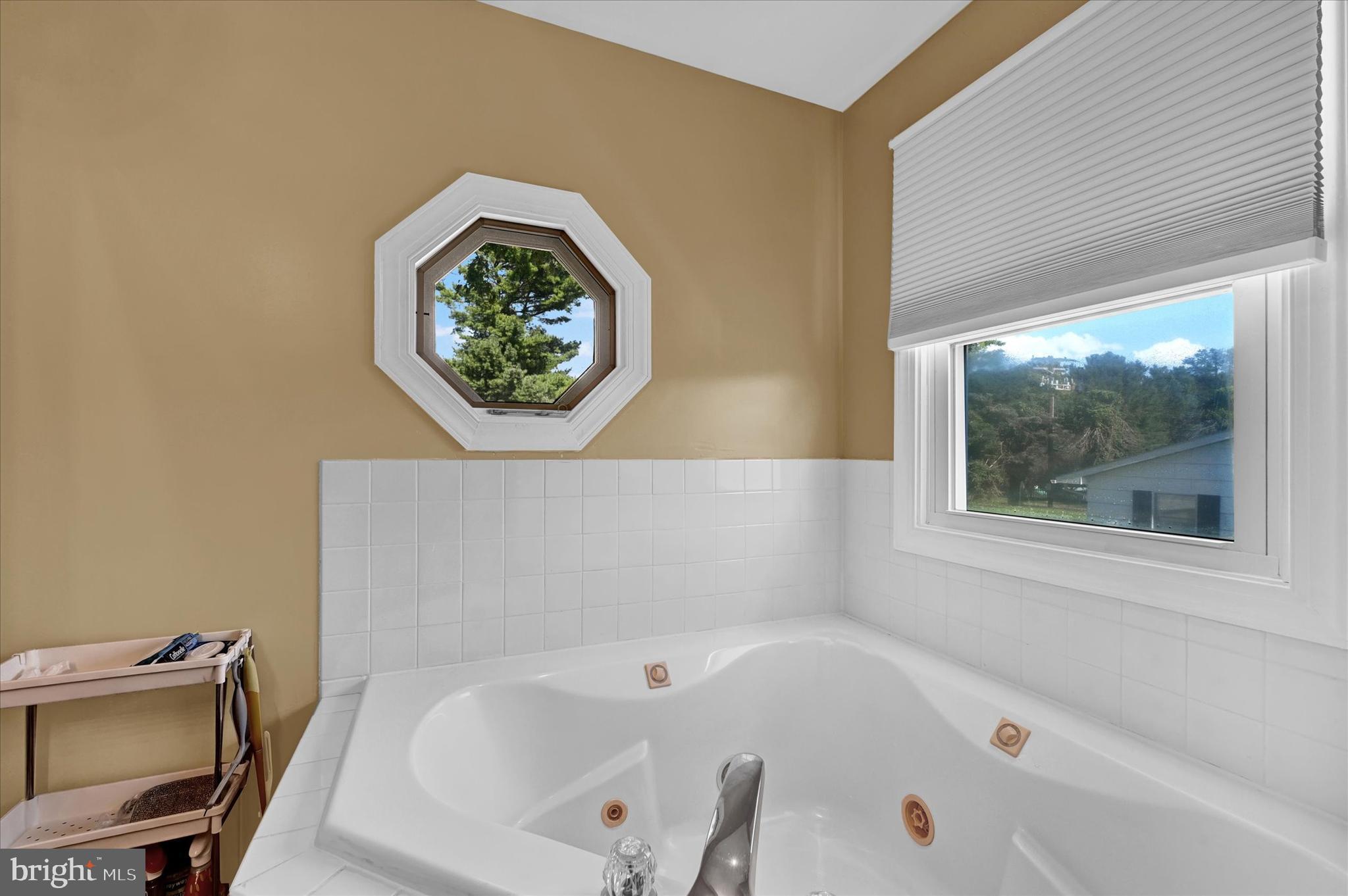 LONG GREEN - Residential