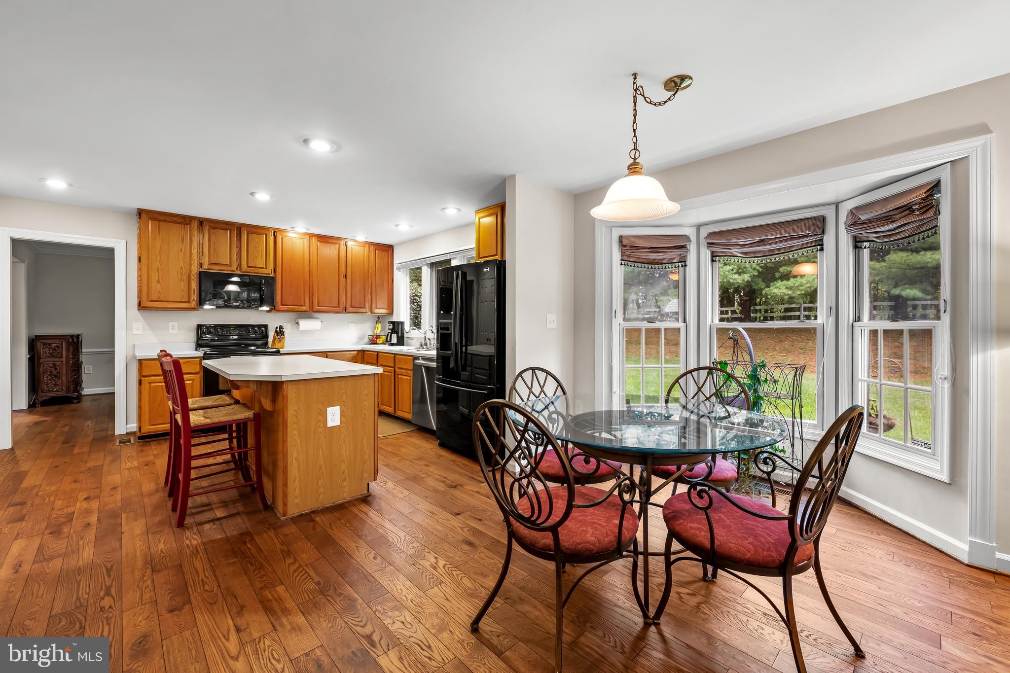 MONTGOMERY MEADOWS - Residential