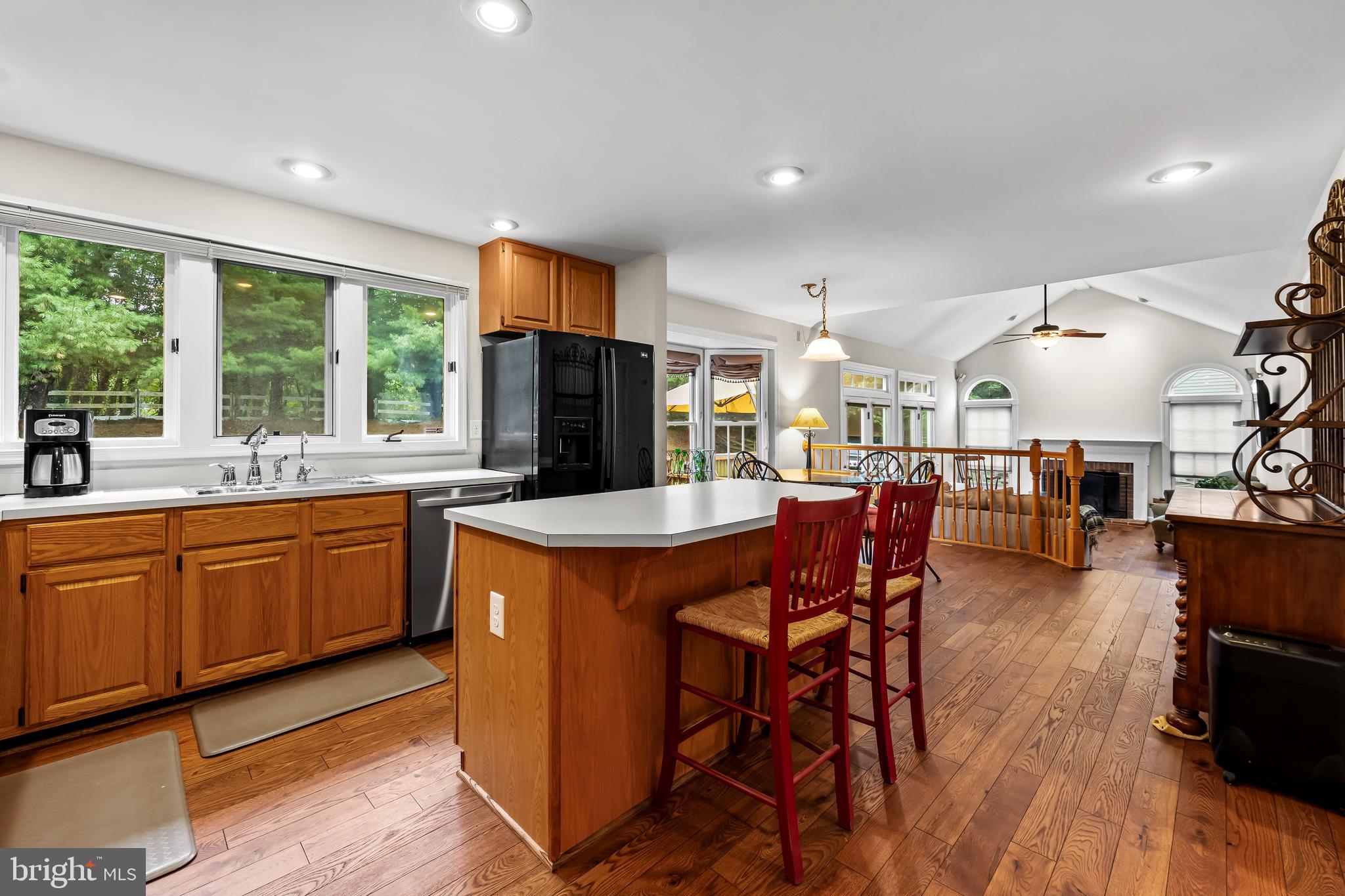 MONTGOMERY MEADOWS - Residential