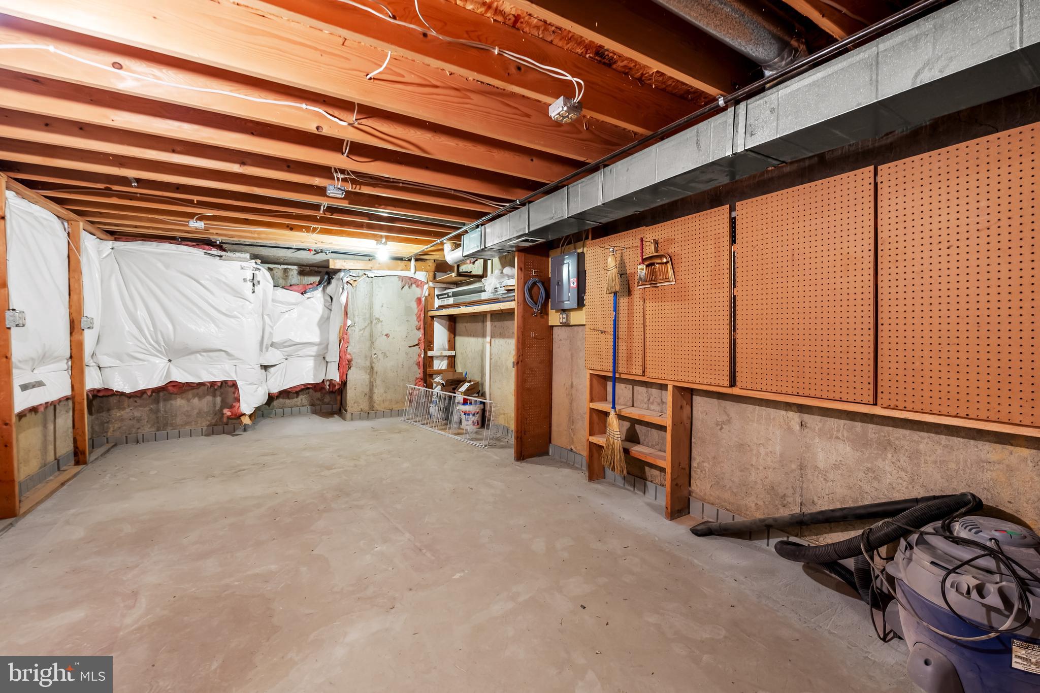 MONTGOMERY MEADOWS - Residential