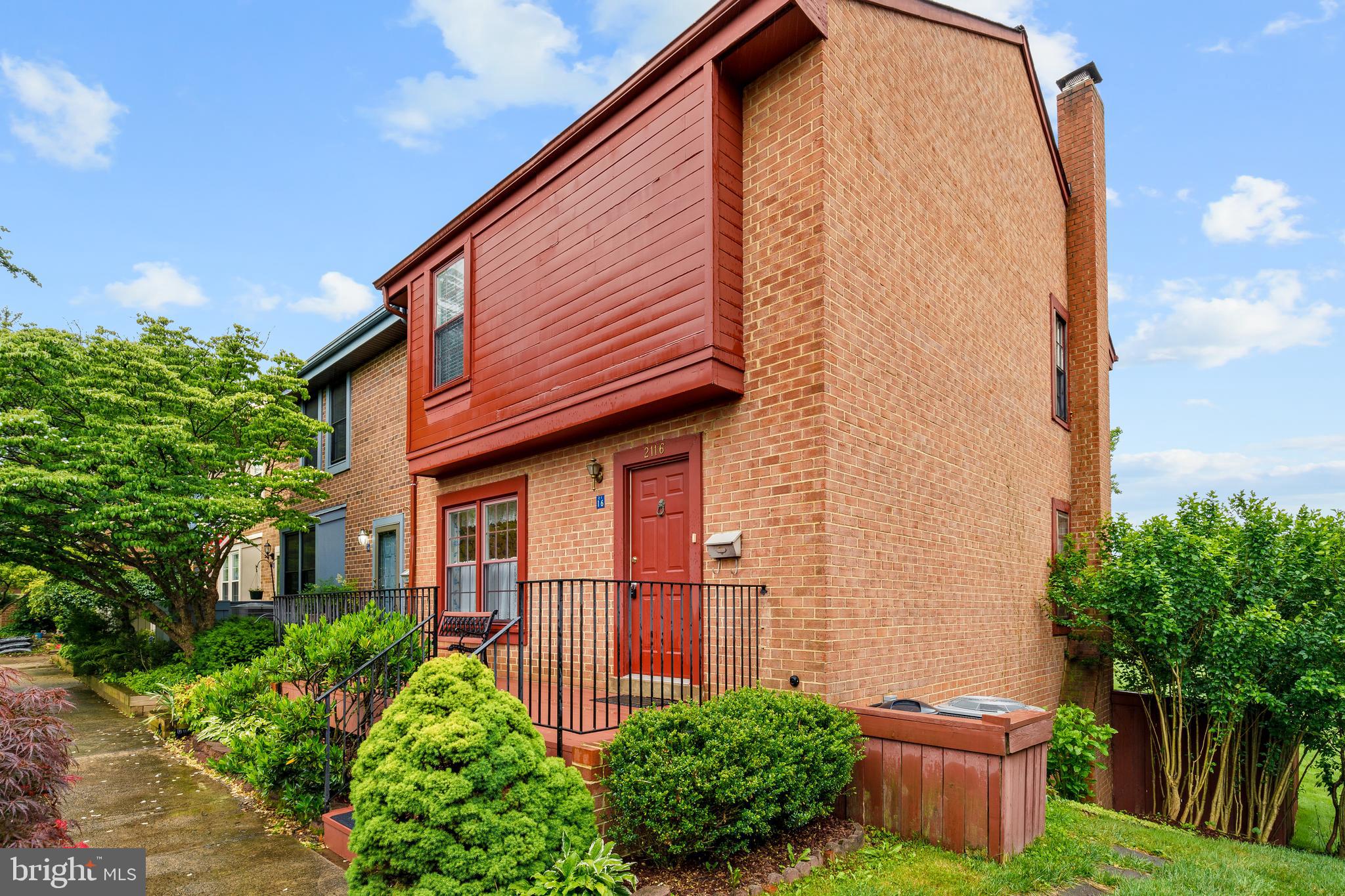 RESTON - Residential