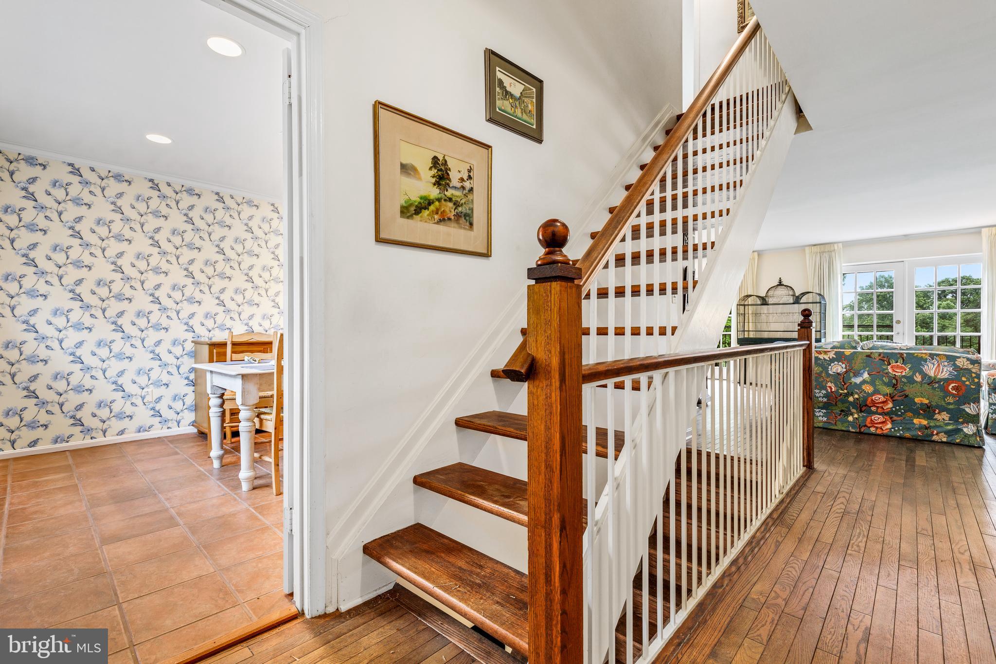 RESTON - Residential