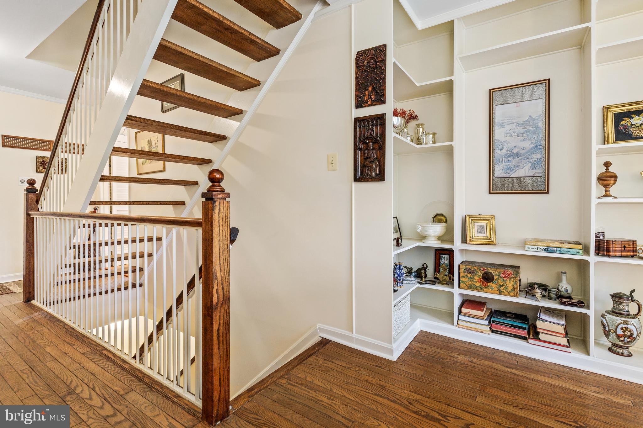 RESTON - Residential