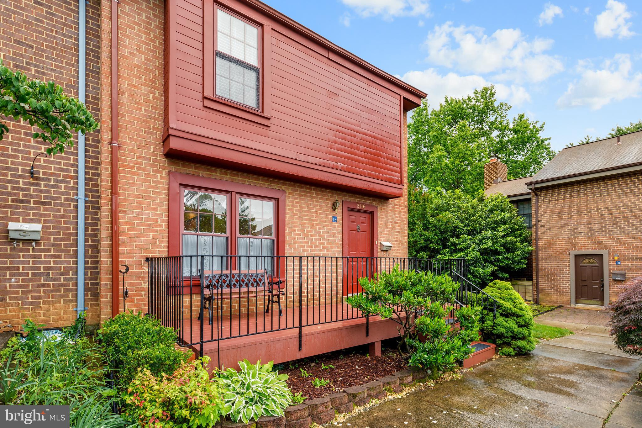 RESTON - Residential