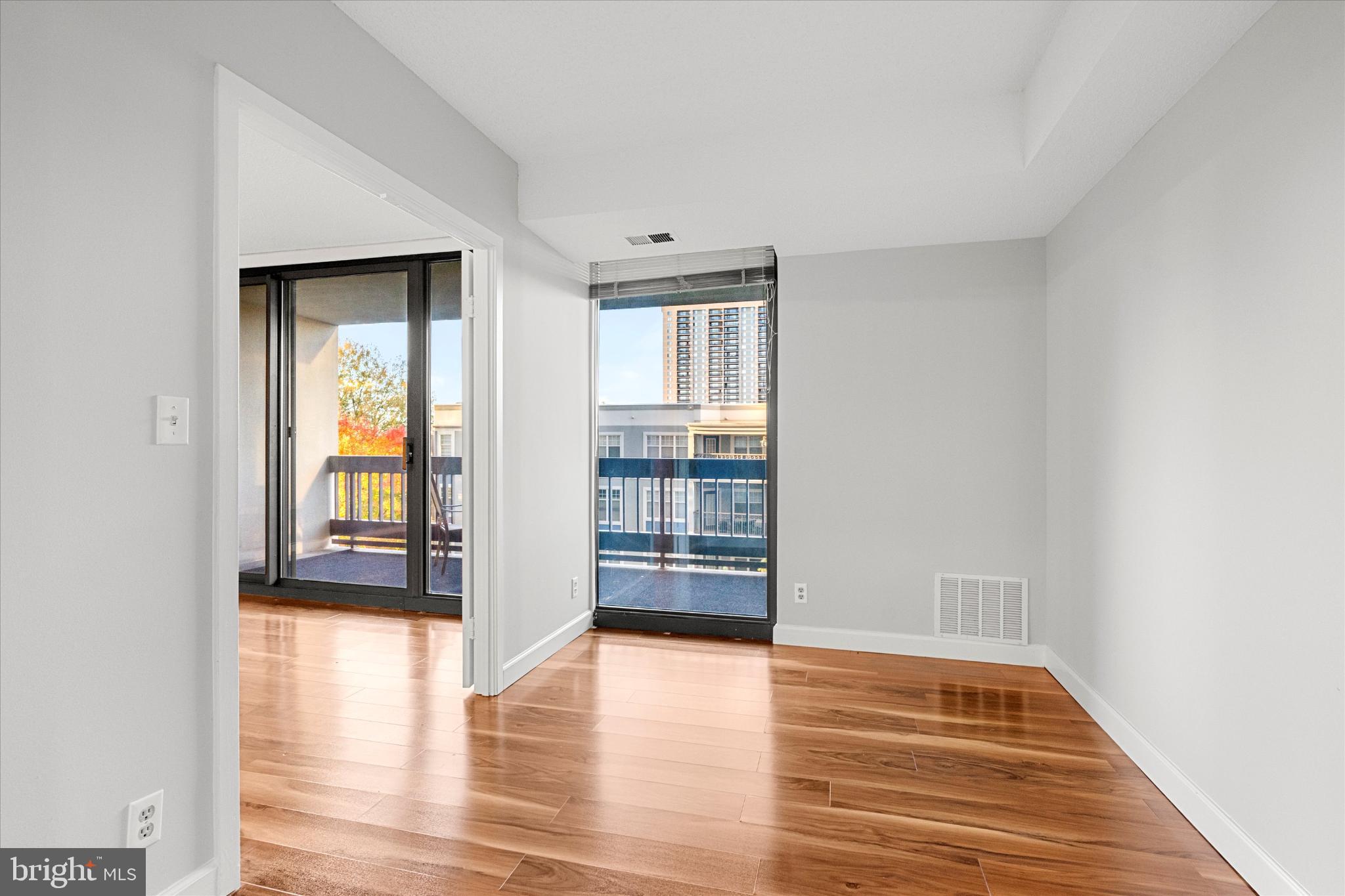 SKYLINE SQUARE CONDO - Residential Lease