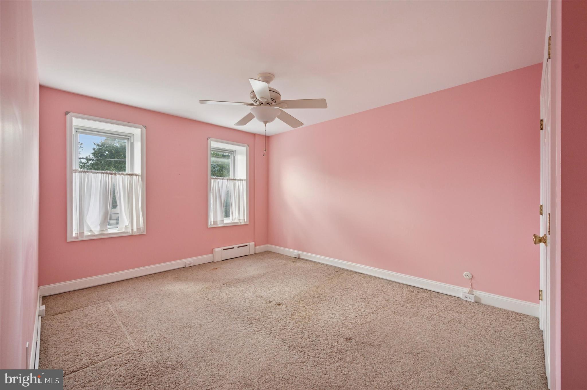 ROXBOROUGH - Residential