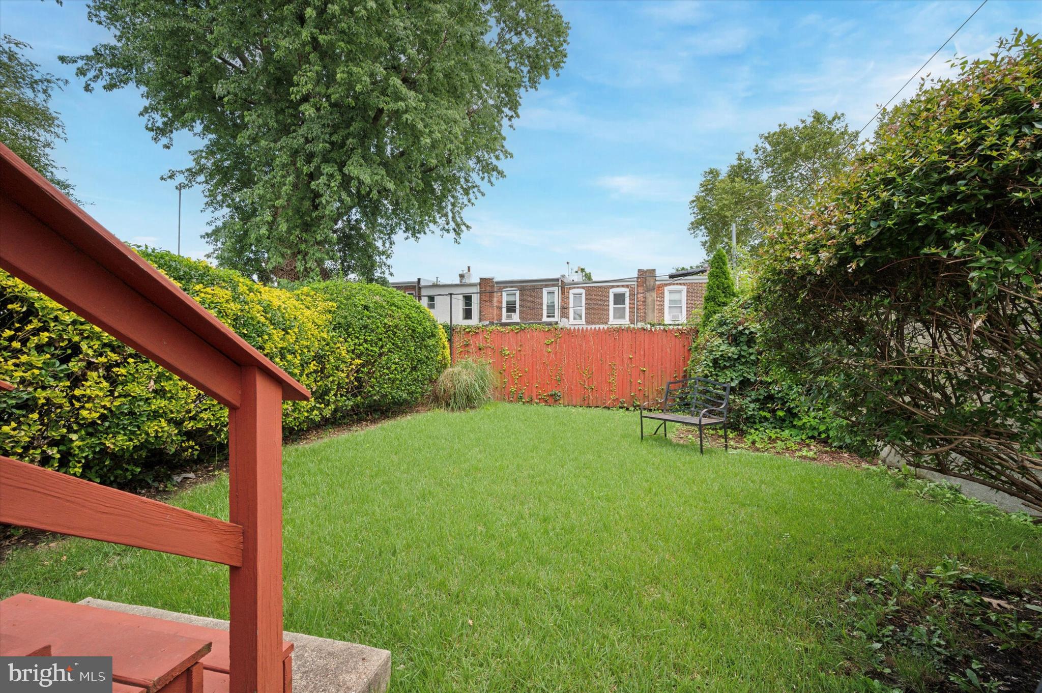 ROXBOROUGH - Residential