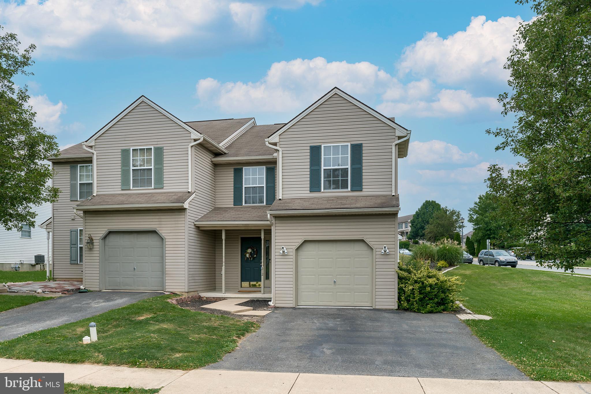 STERLING PLACE - Residential