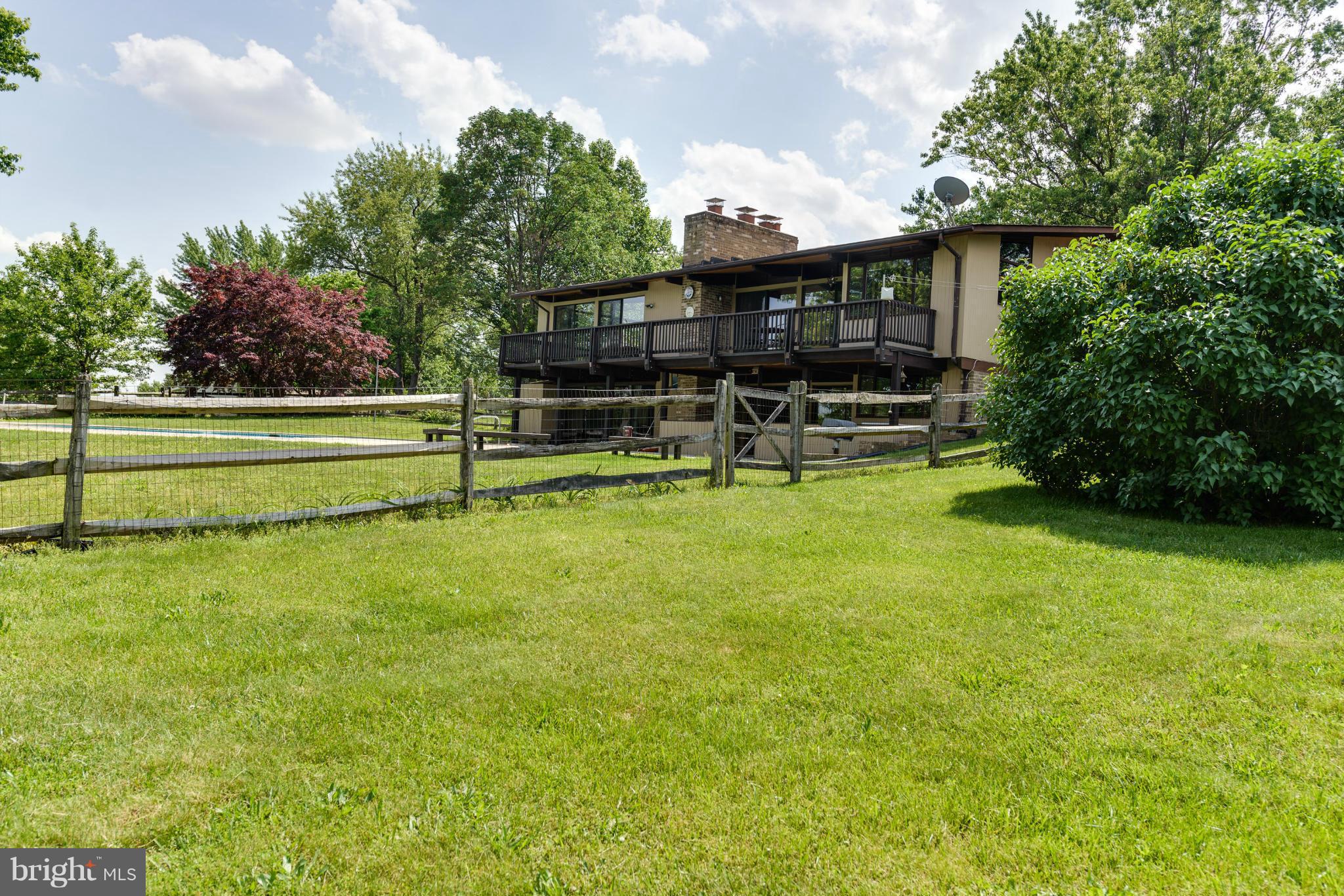 BARNESVILLE OUTSIDE - Residential