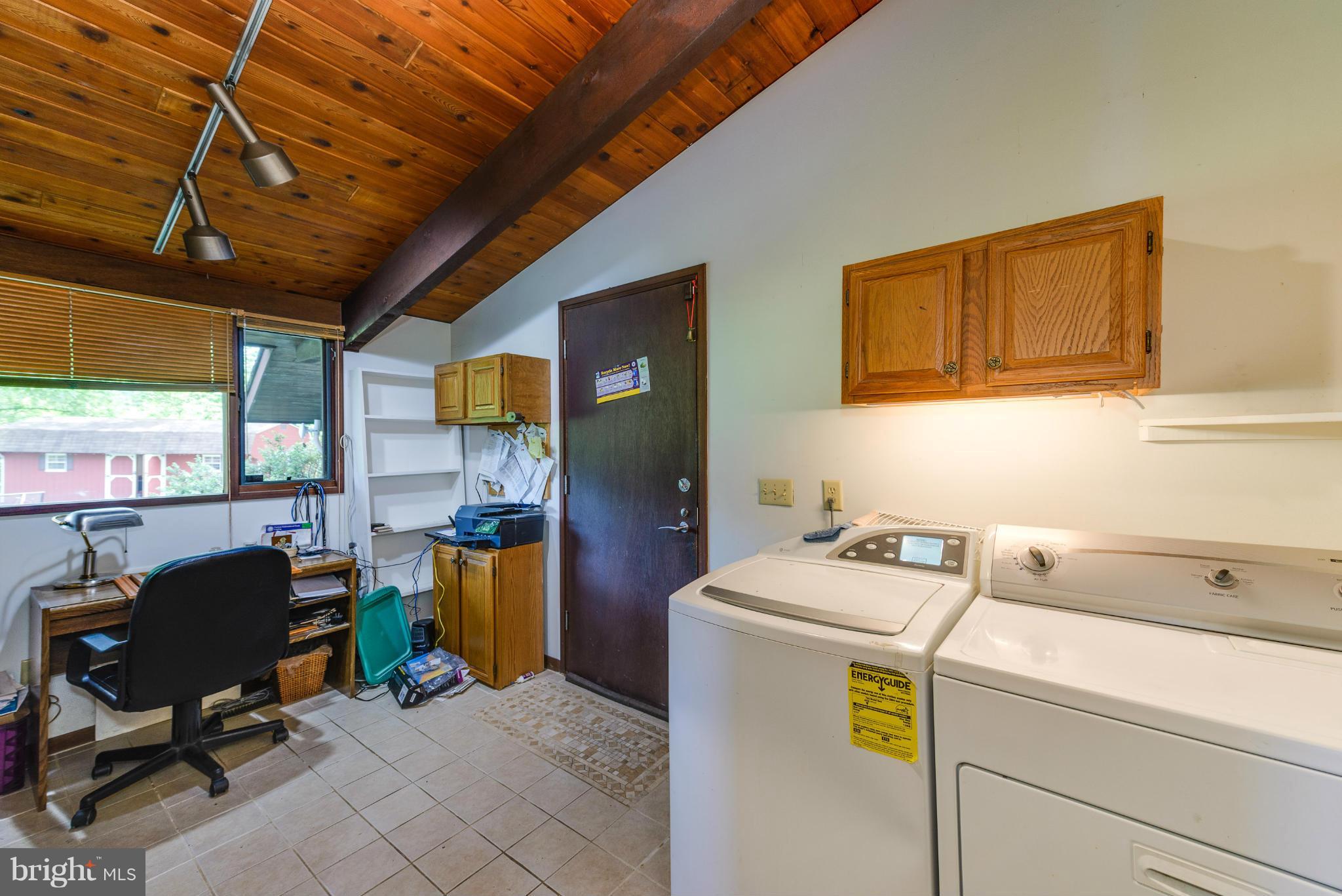 BARNESVILLE OUTSIDE - Residential