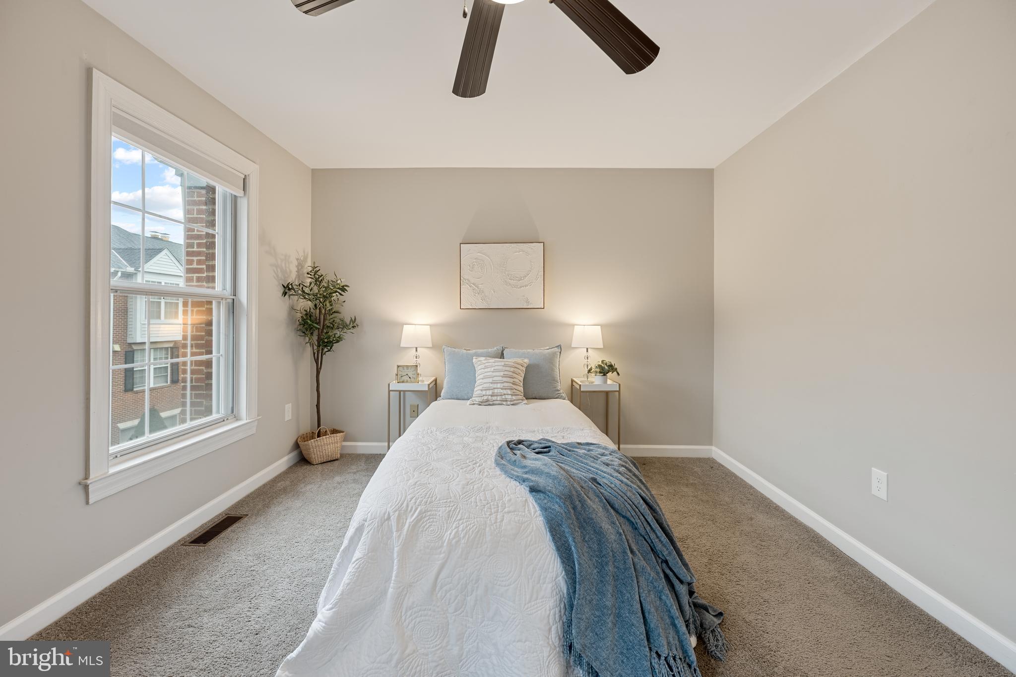 BRADDOCK PLACE - Residential