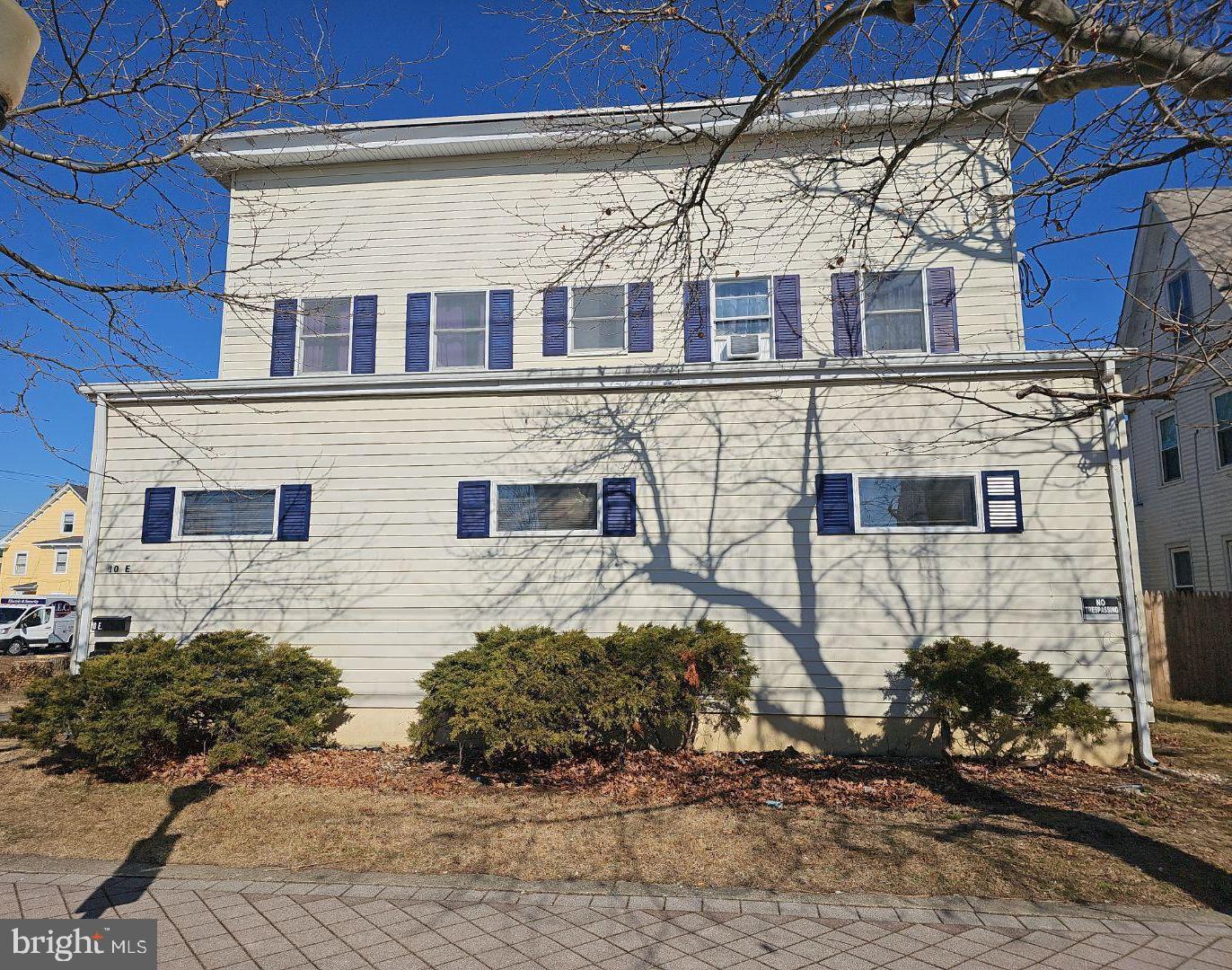 10 E BROAD STREET