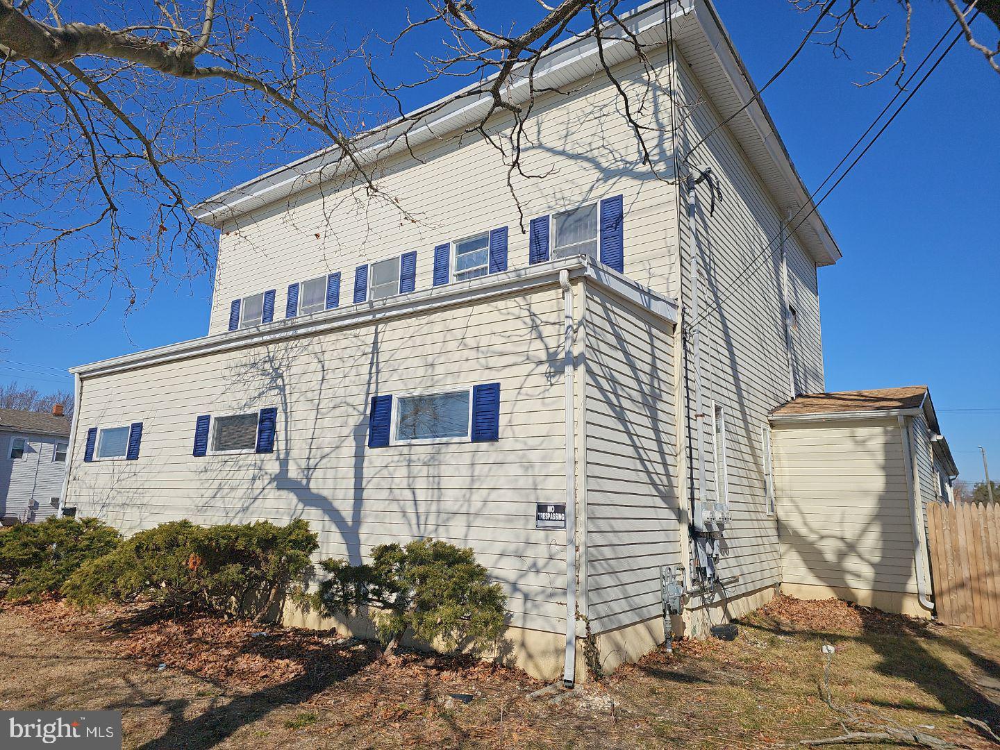 10 E BROAD STREET