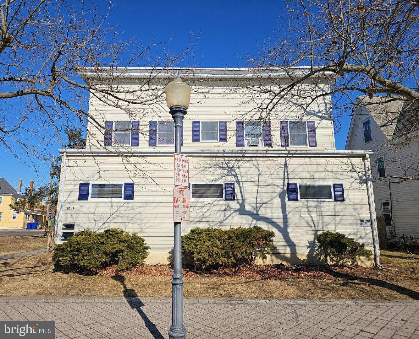 10 E BROAD STREET