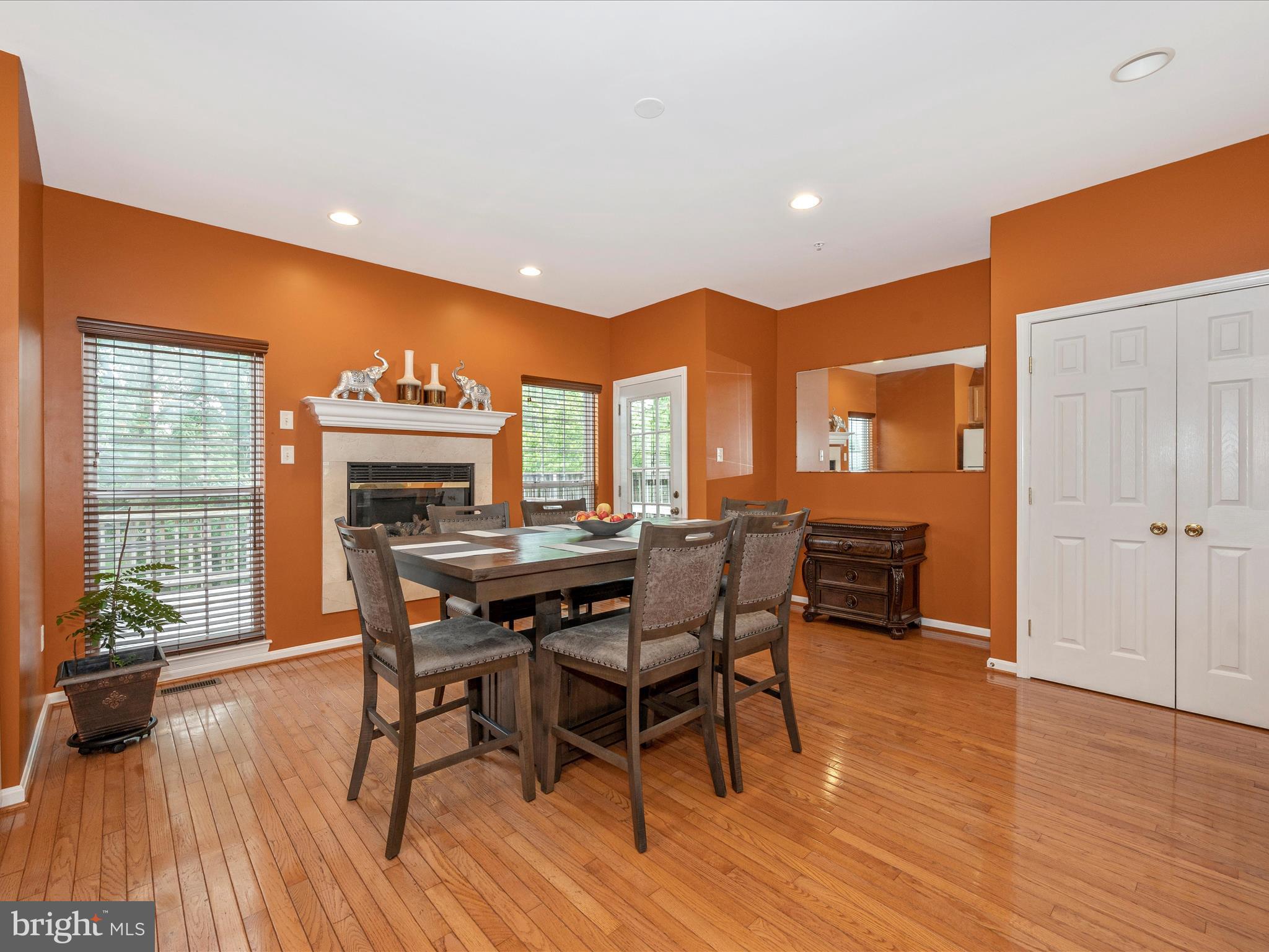 OVERLOOK - Residential