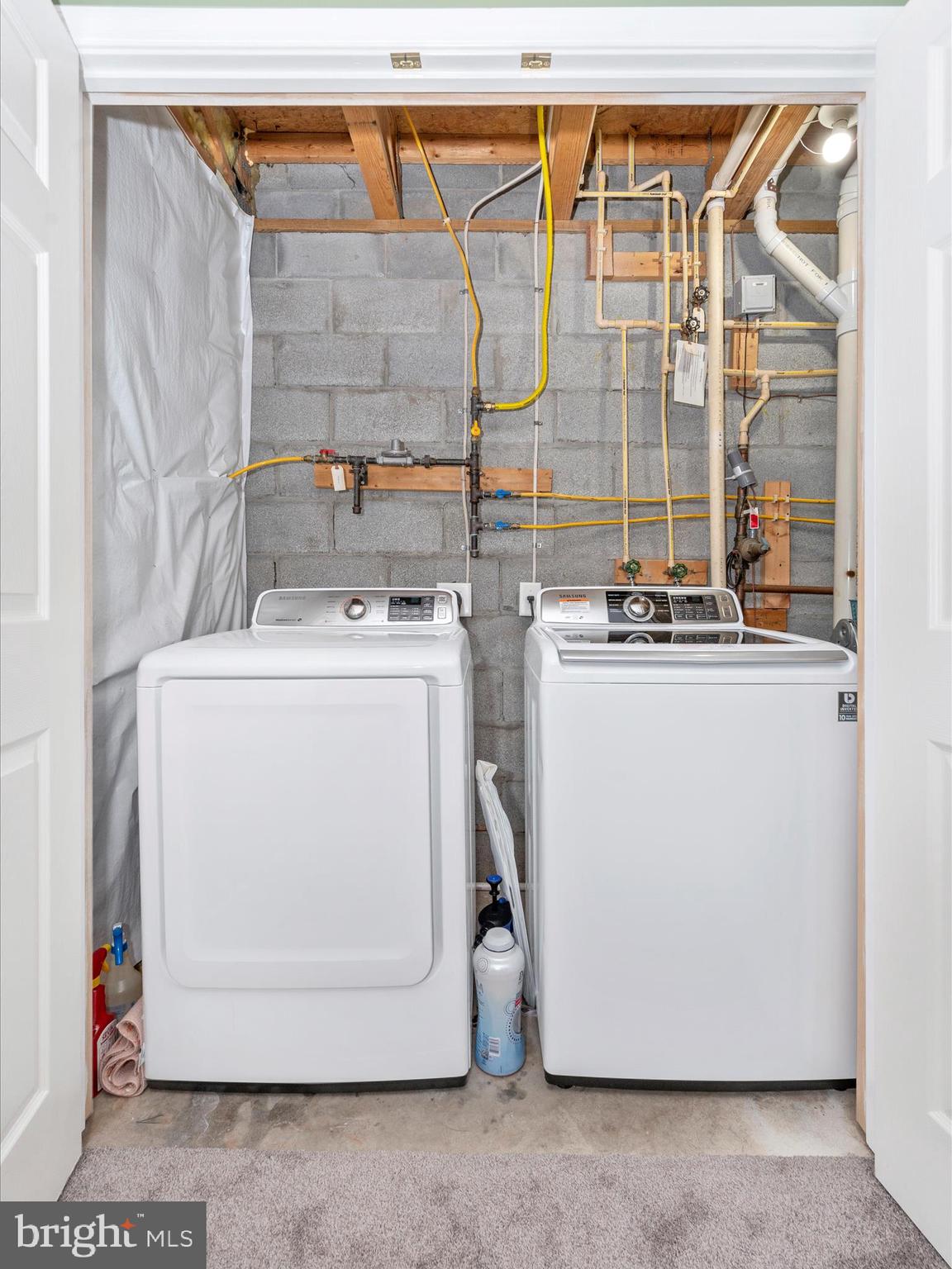 OVERLOOK - Residential