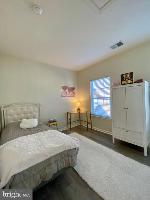 HOWARD SQUARE - Residential Lease