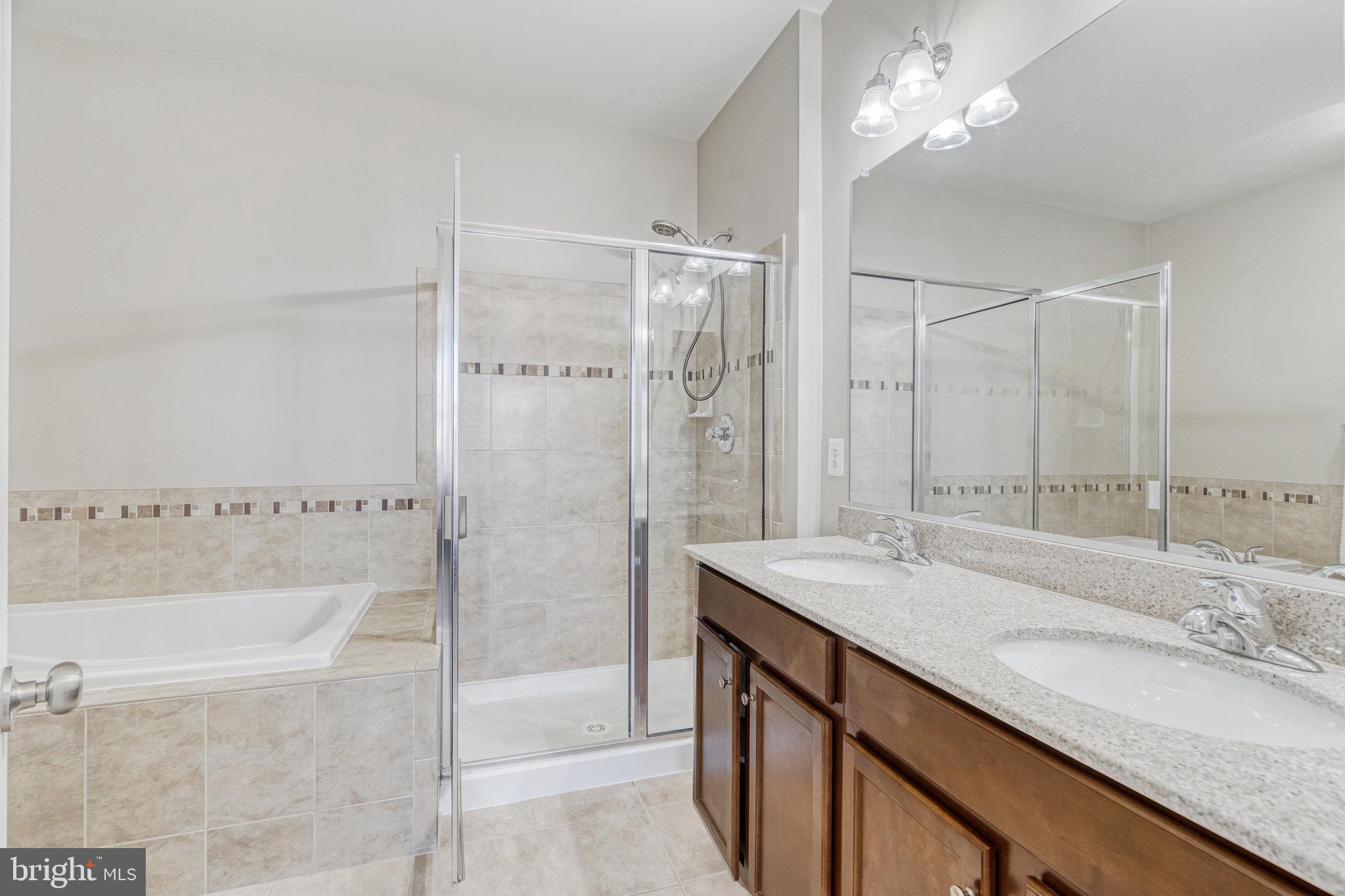 MERCER PARK CONDOMINIUM - Residential