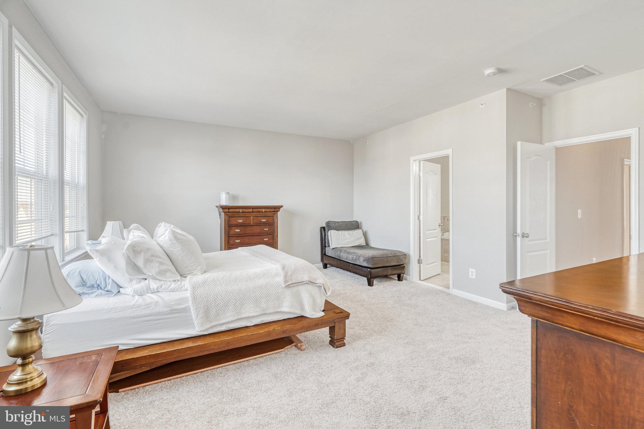 MERCER PARK CONDOMINIUM - Residential